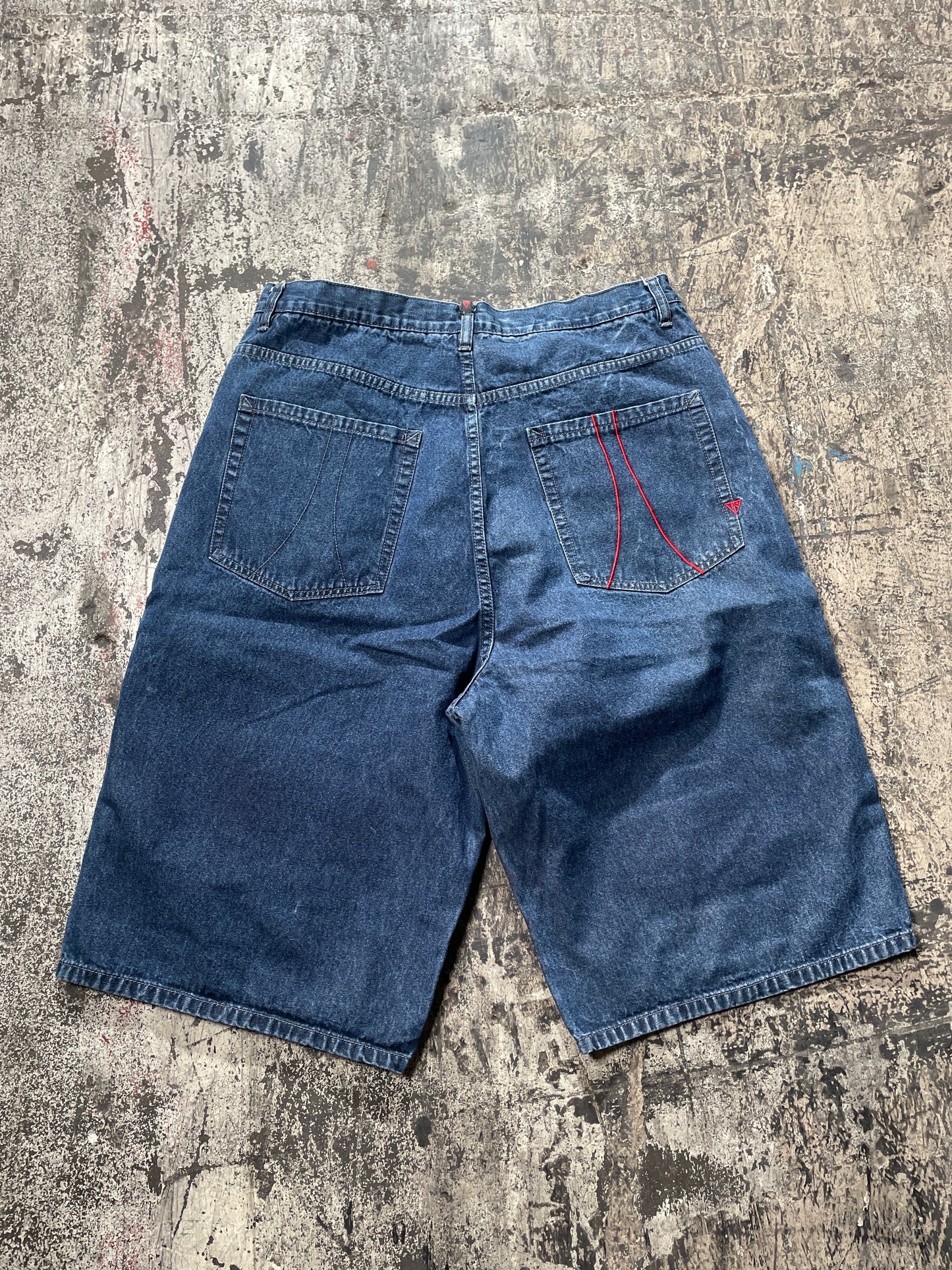 (38) Y2K Dark Wash Red Embroidered Baggy Jorts