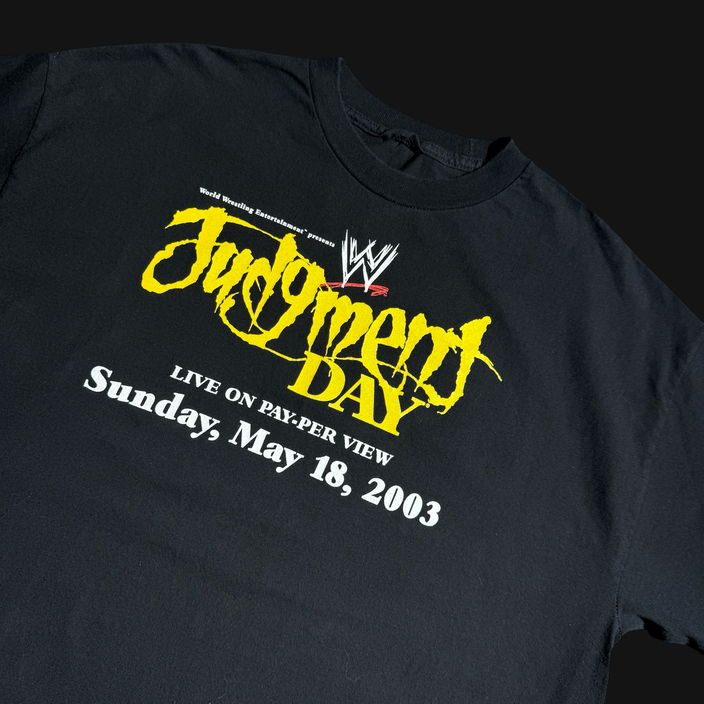 (L) 03’ WWE “Judgement Day” PPV Tee