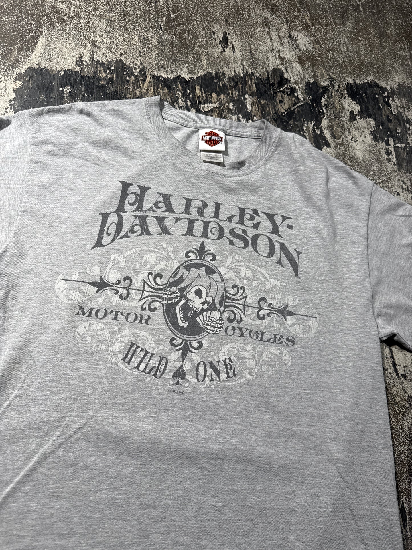 (L) Grey Harley Davidson “Red Deer, Alberta CANADA” Longsleeve