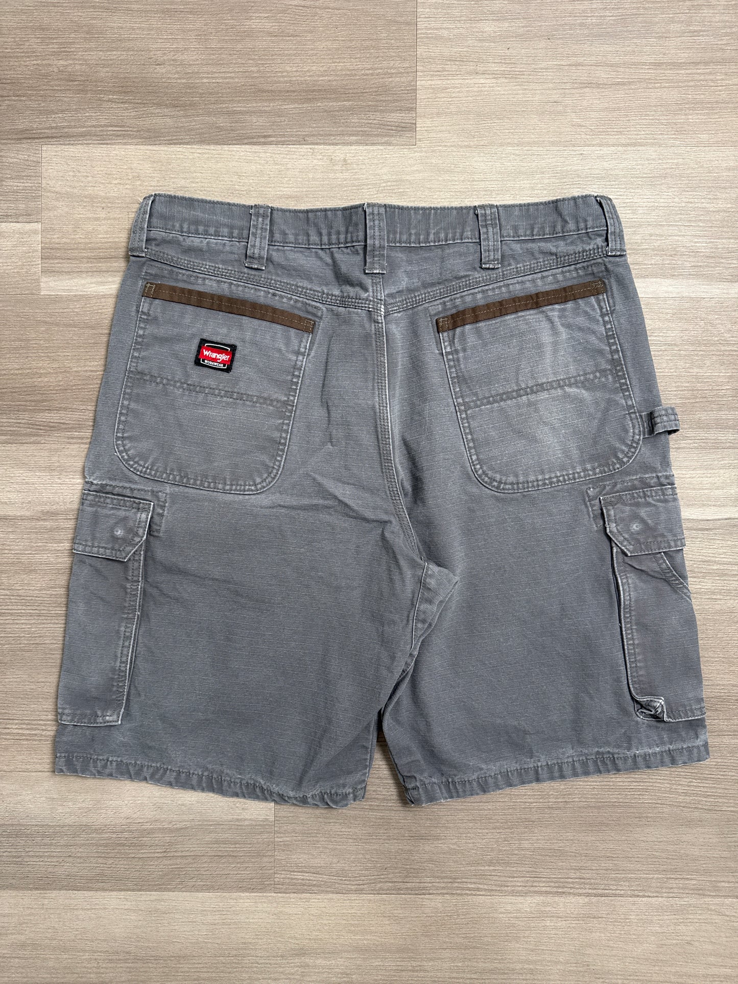 (38) Wrangler Dungaree Cargo Shorts