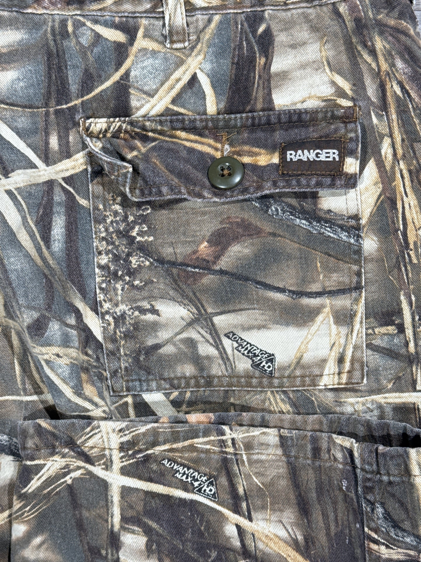 (36x30) Vintage Advantage Max-4 Camo Cargo