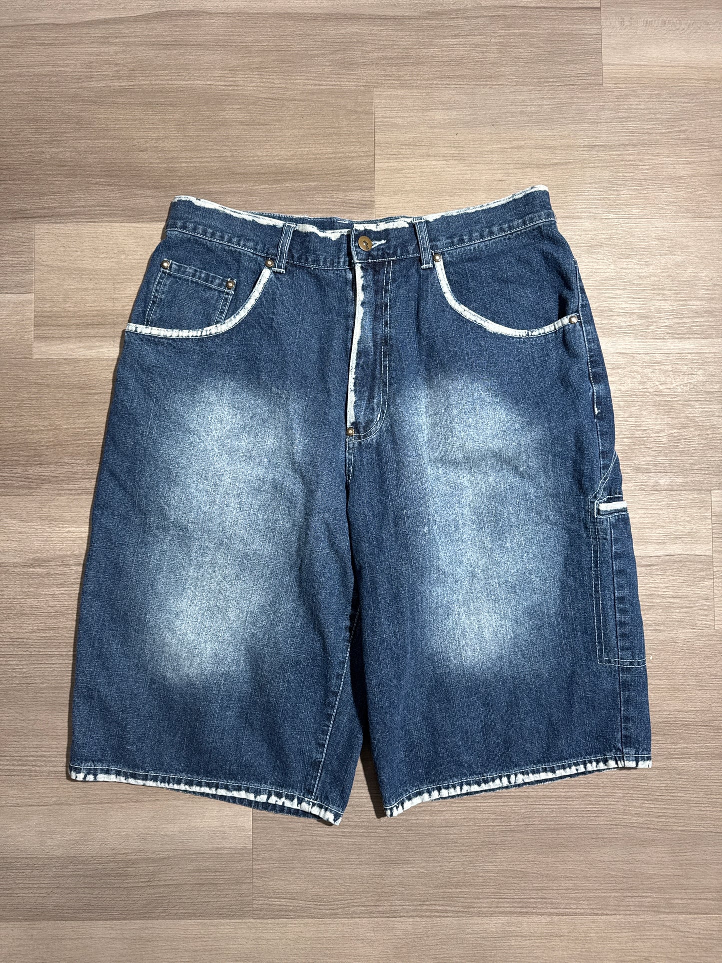 (L) GODBODY Button-Up & Jorts Y2K Baggy Set
