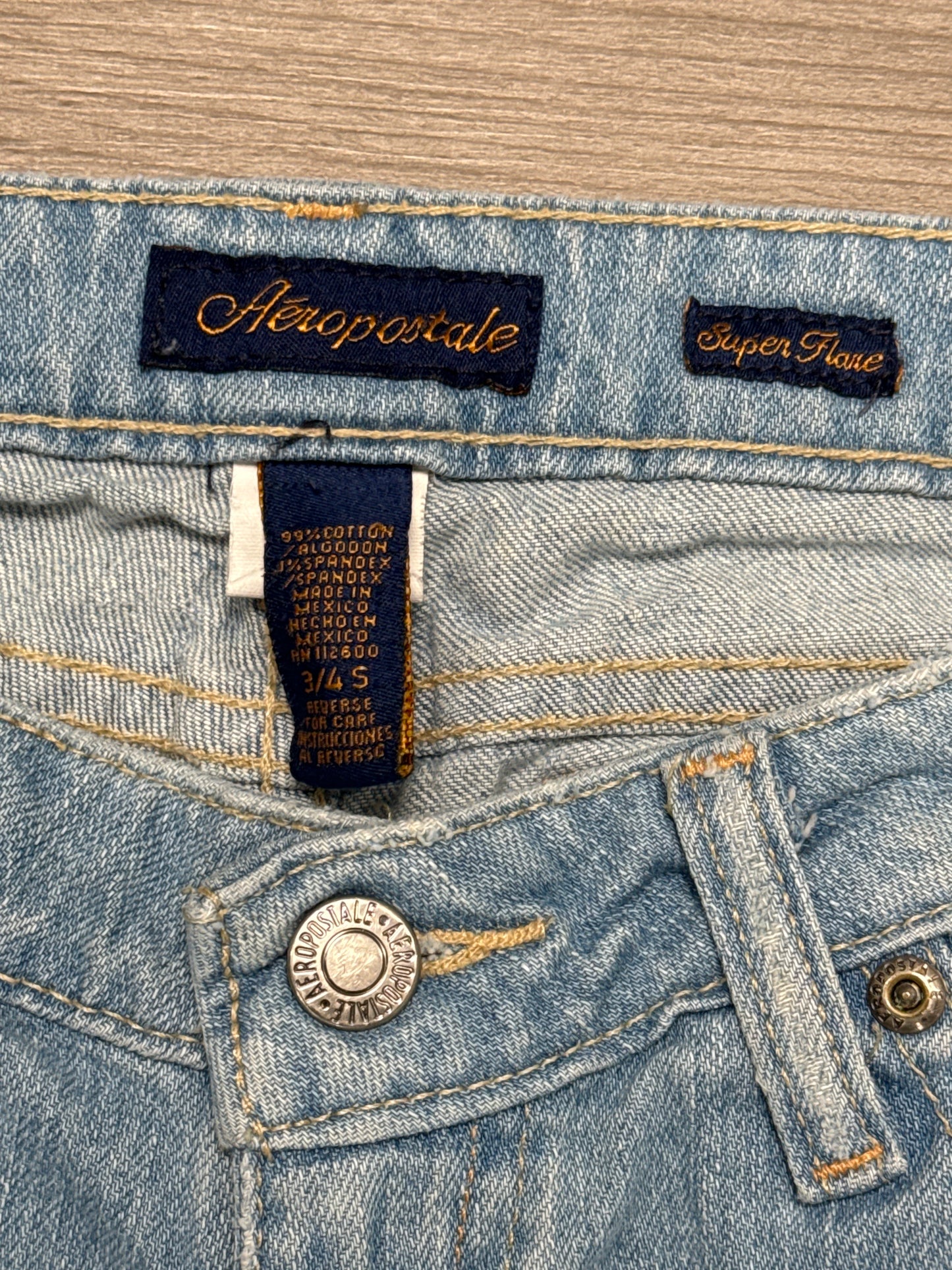 (3/4) Women Aeropostale Flared Denims