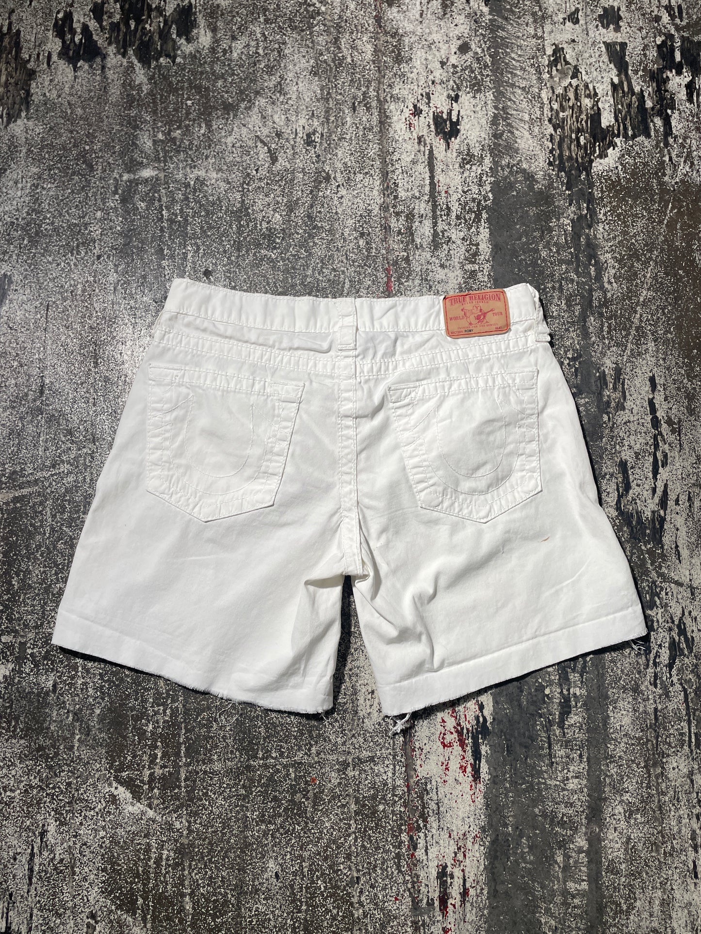 (28) True Religion Women Boyfriend Shorts