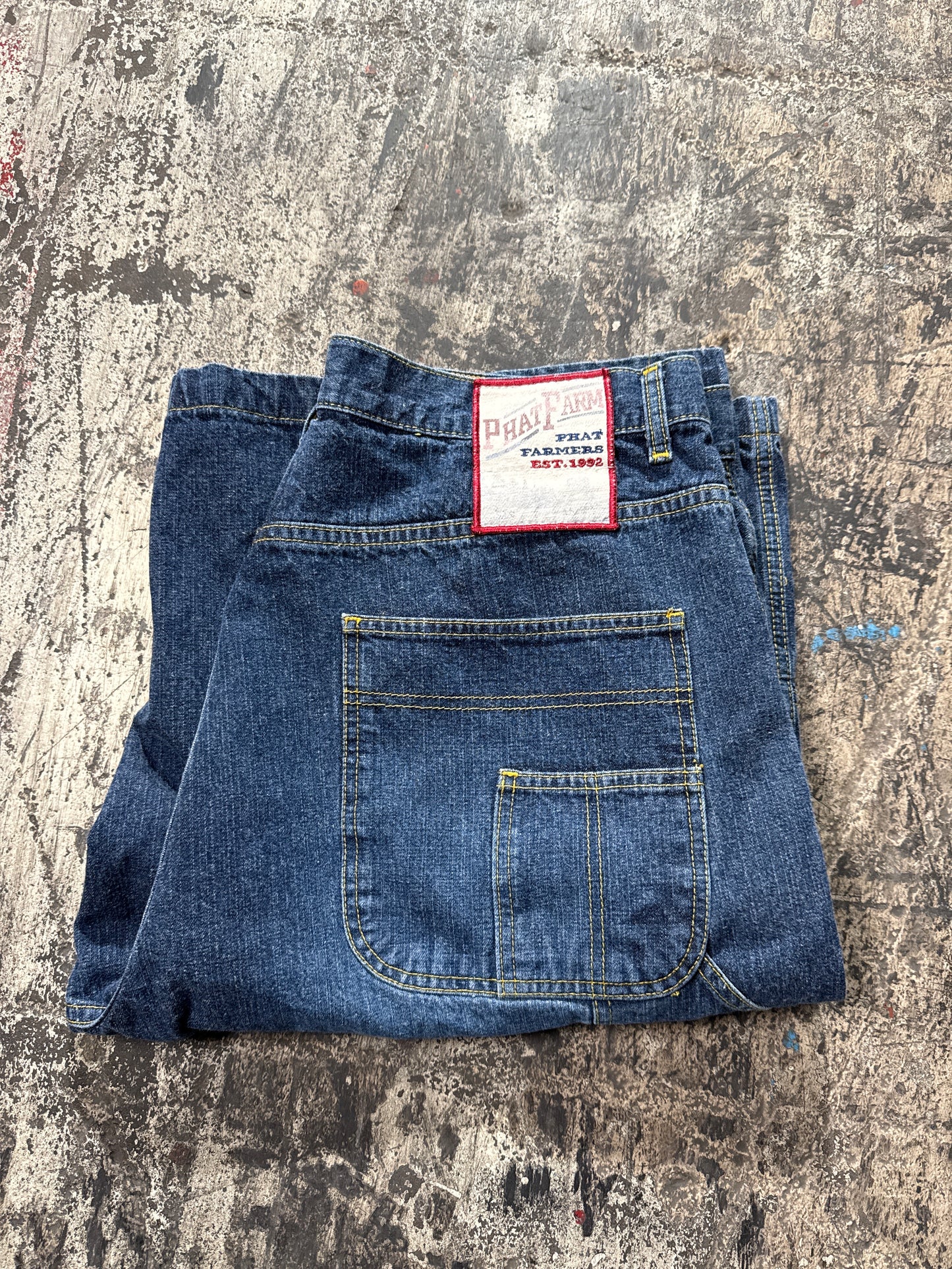 (38) Phat Farm Jorts