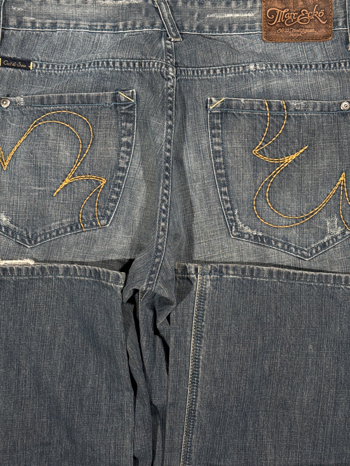 (38x32) Marc Eckō Slim Cut Denim