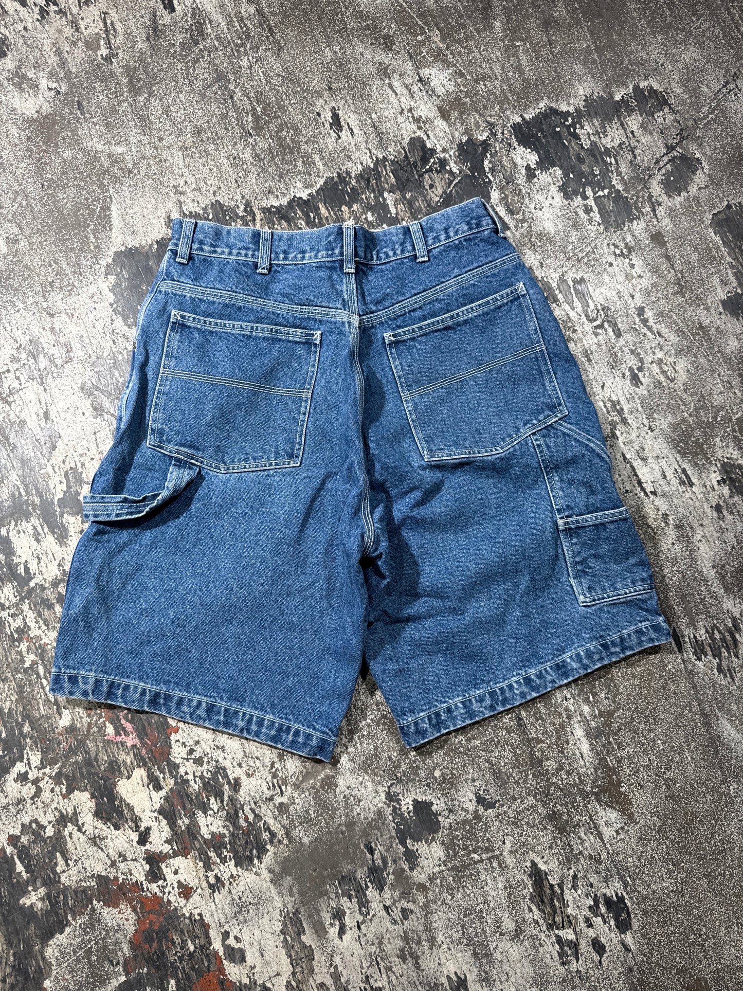 (32) Vintage Highland Jorts