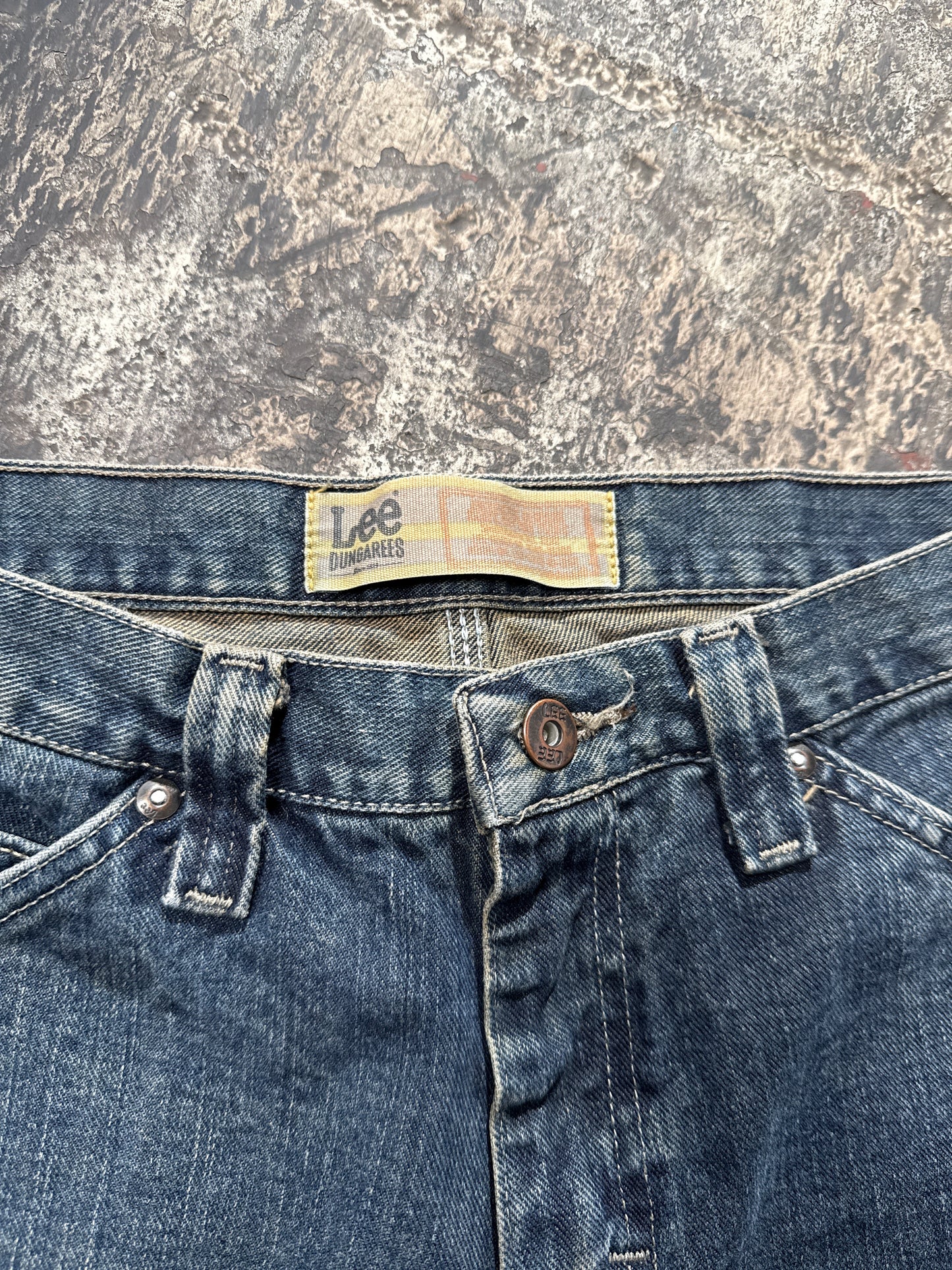 (29) Lee Dungarees Jorts