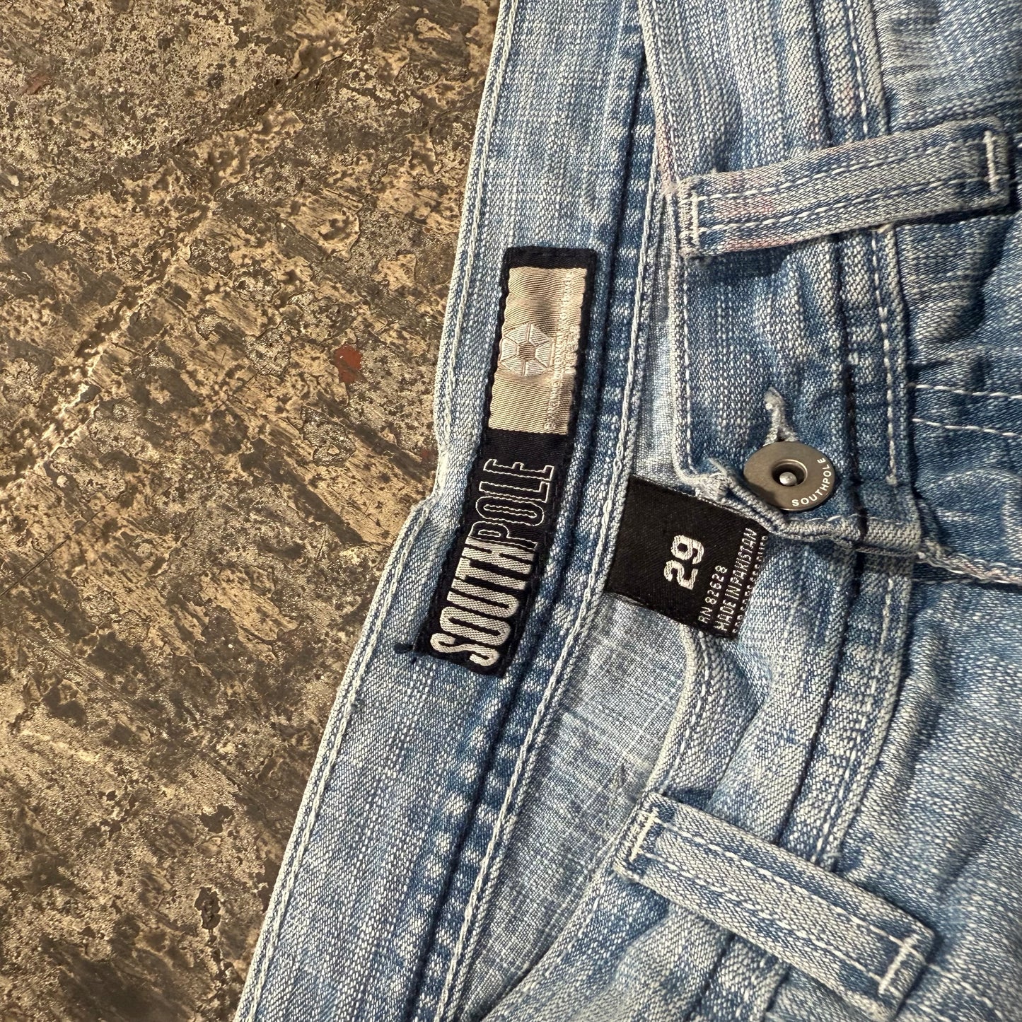 (29) Y2K Southpole Jorts