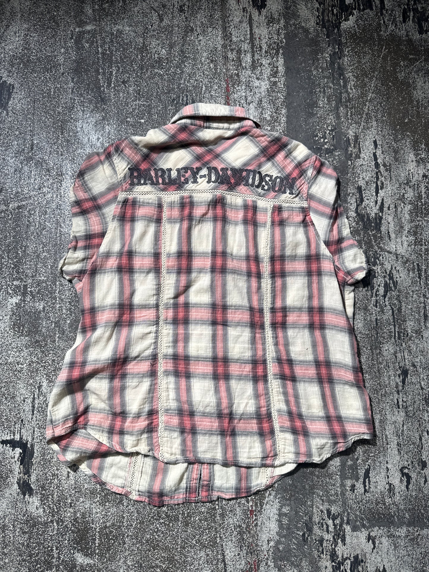 (L) Harley Davidson Pearl Plaid Button up Tee