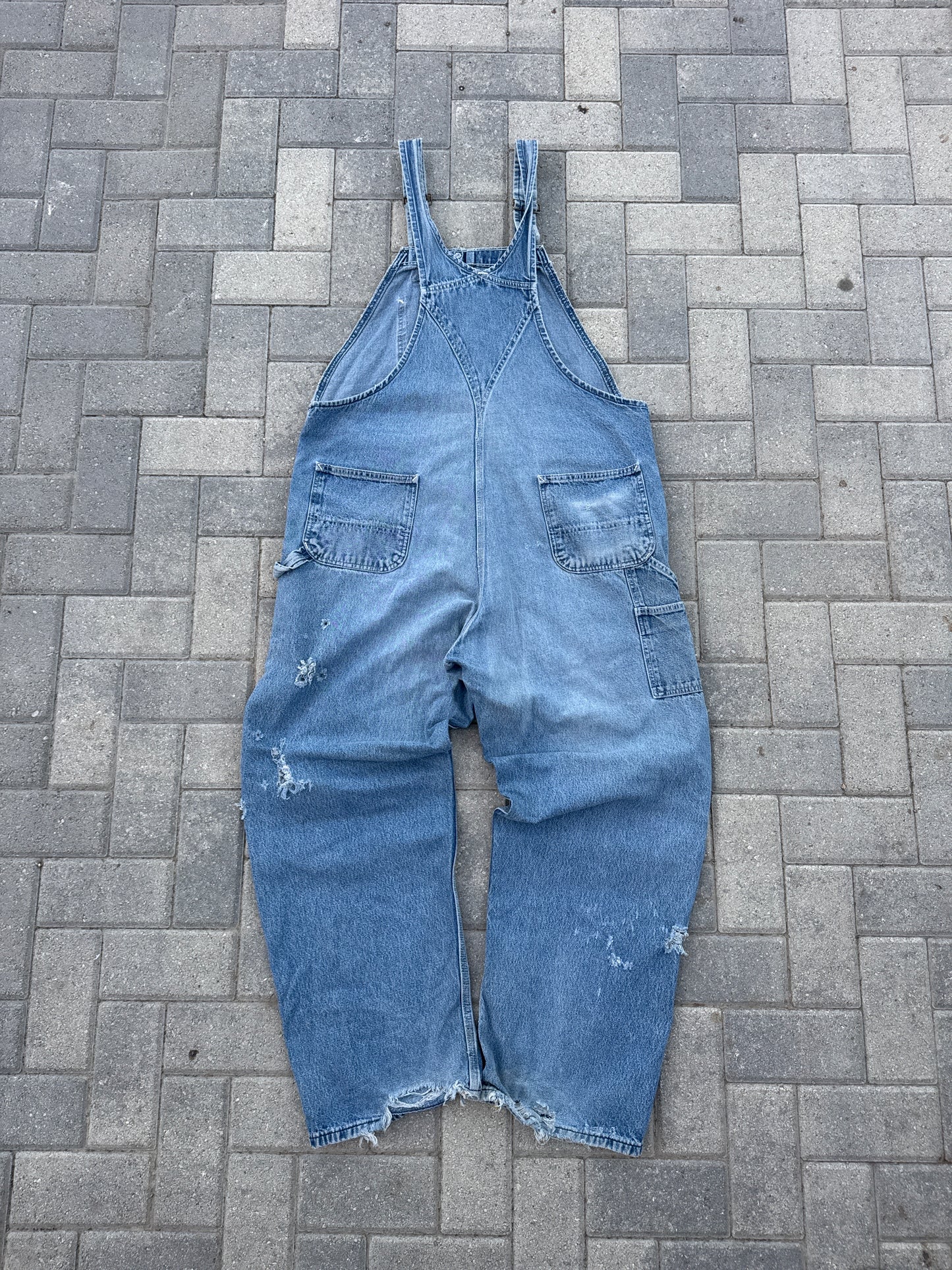 (42x32) Carhartt R07 Thrashed Denim Overalls