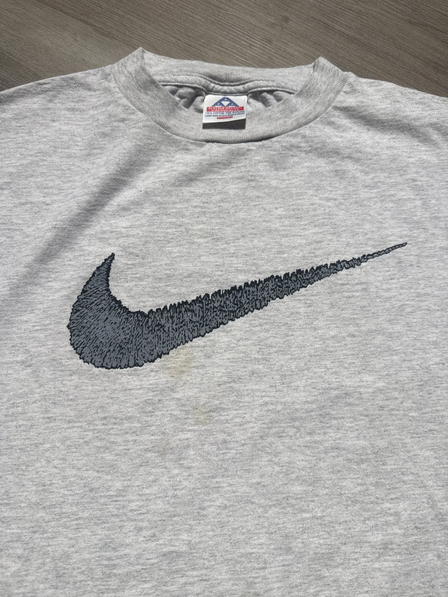 (M) Vintage Nike Logo Tee