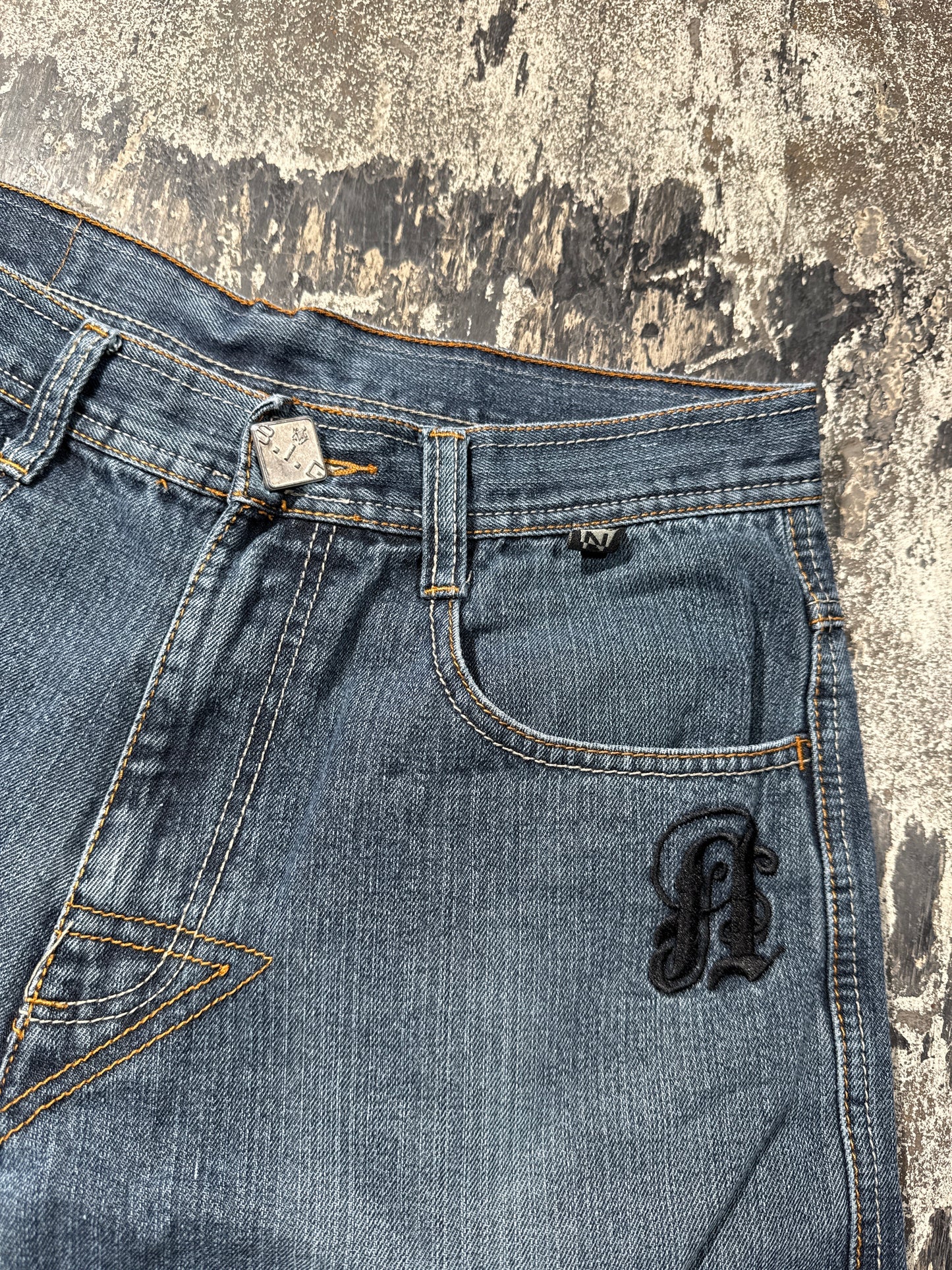 (32) Notorious BIG Jorts