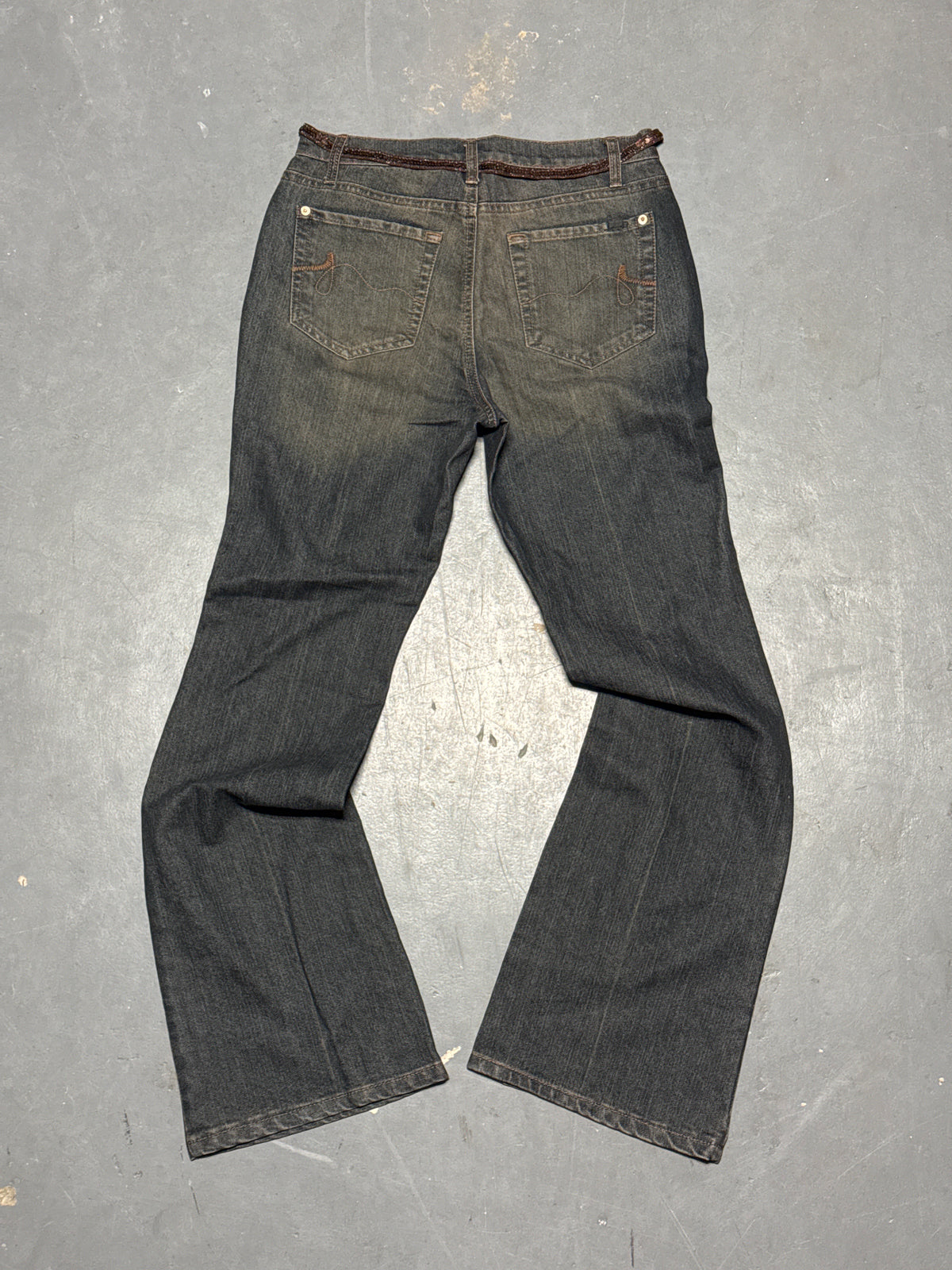(28x34) Jones Wear Jeans Flare Denims