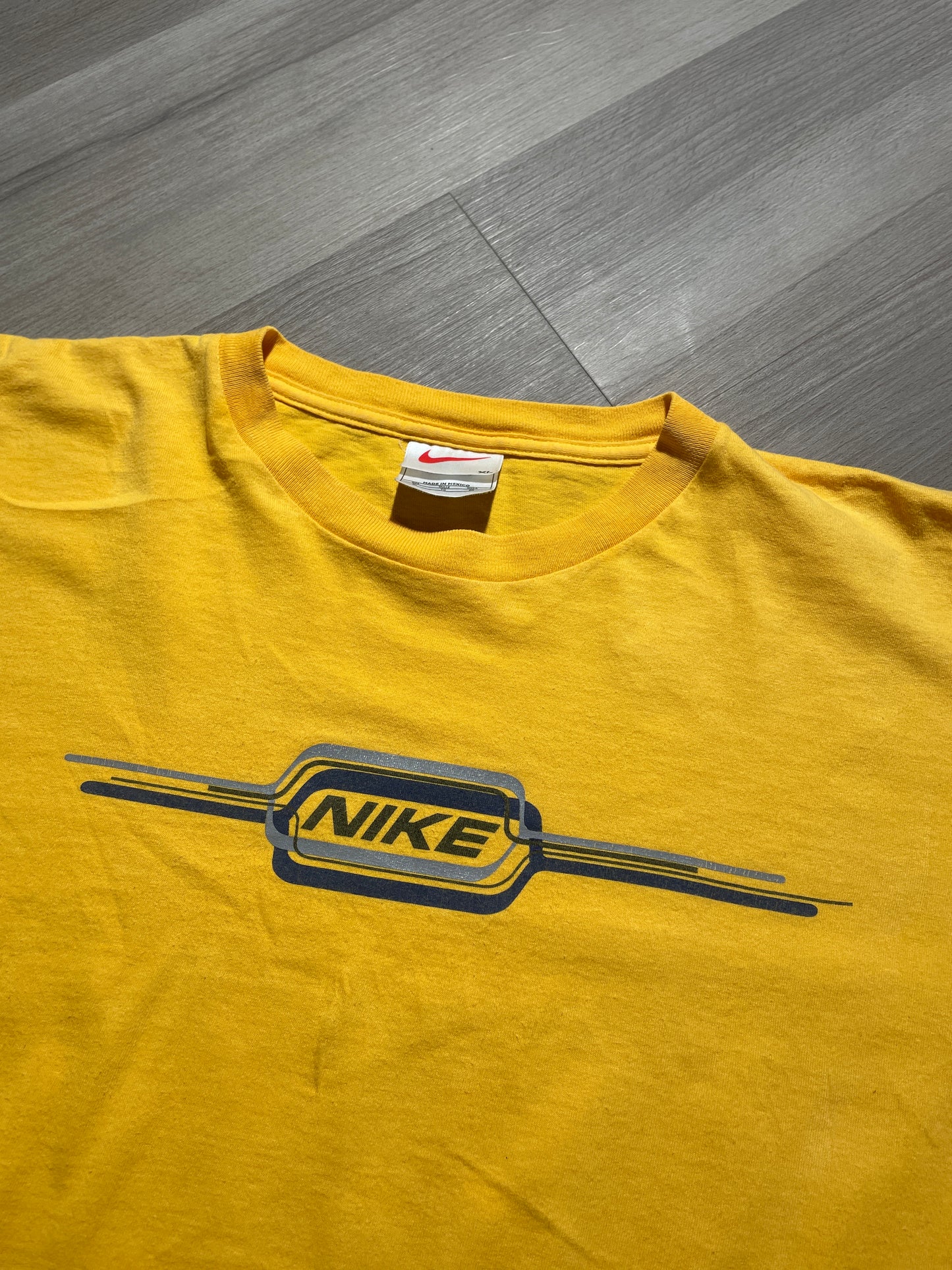 (XL) 90s Nike Yellow Logo Tee
