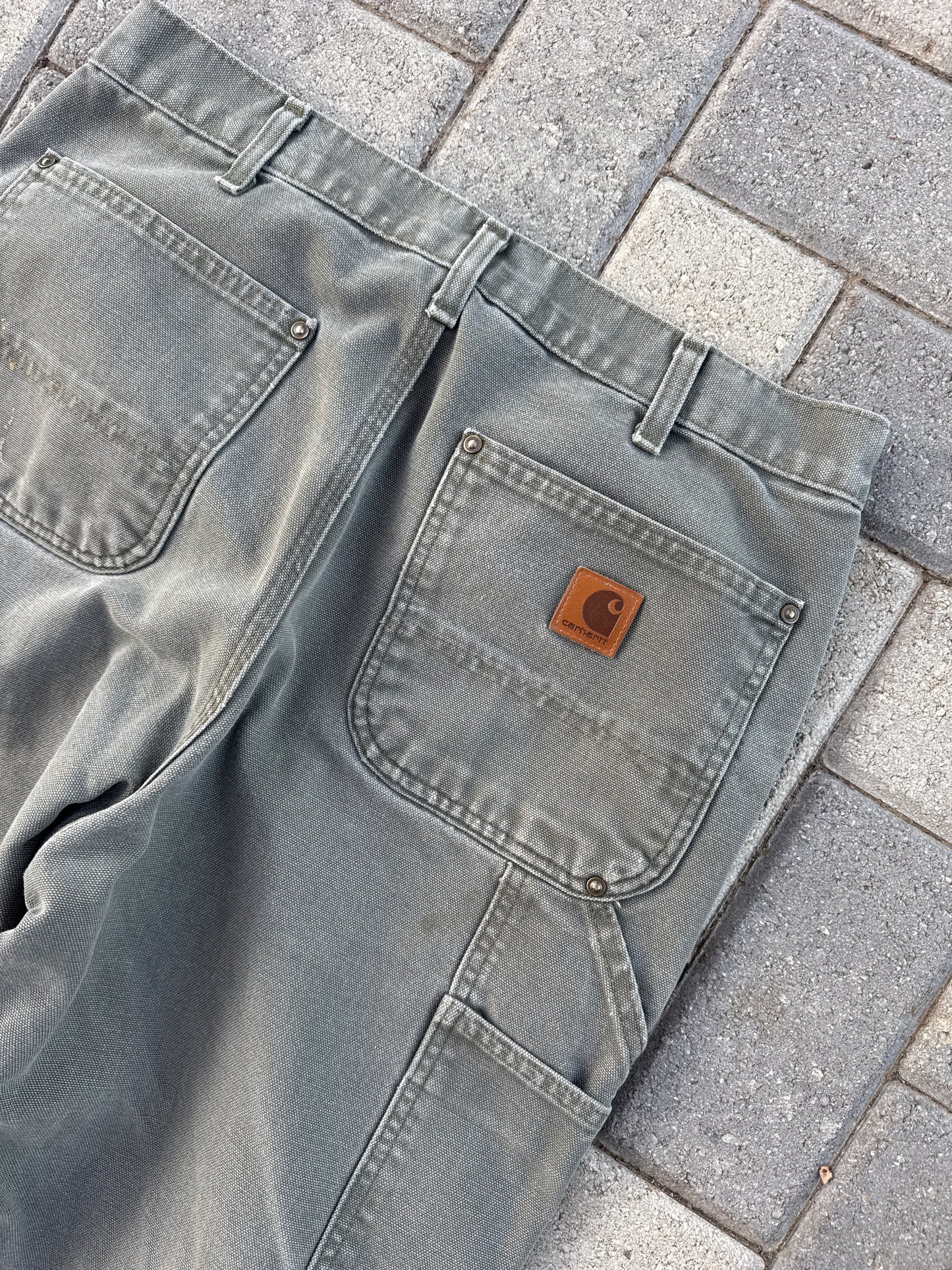 (33x32) Carhartt B136 Double-Knee Distressed Green Pants