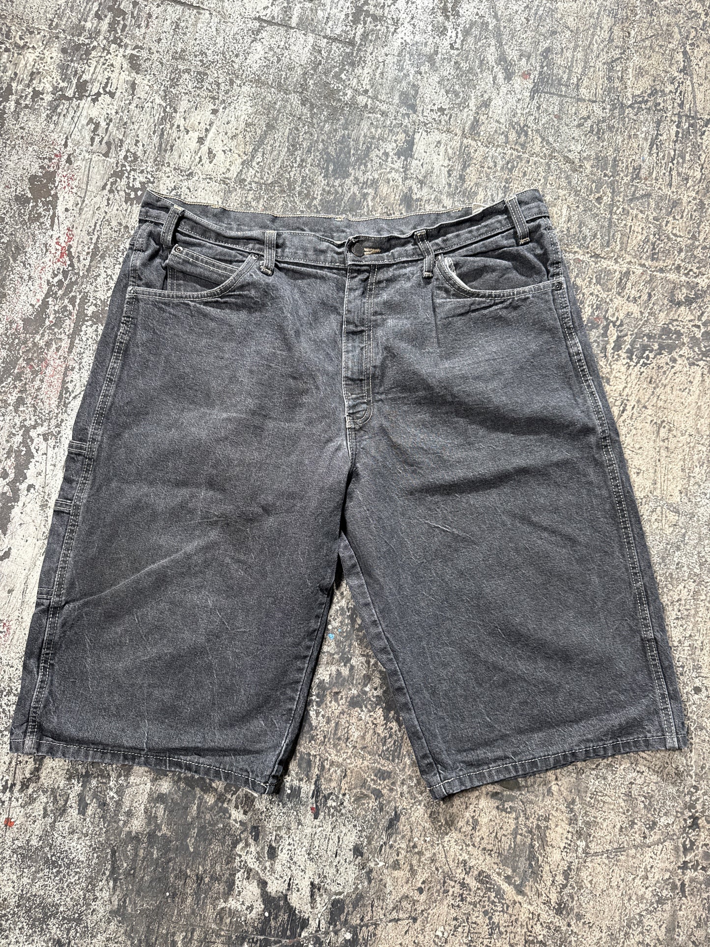 (38) Dickies Skateboarding Jorts