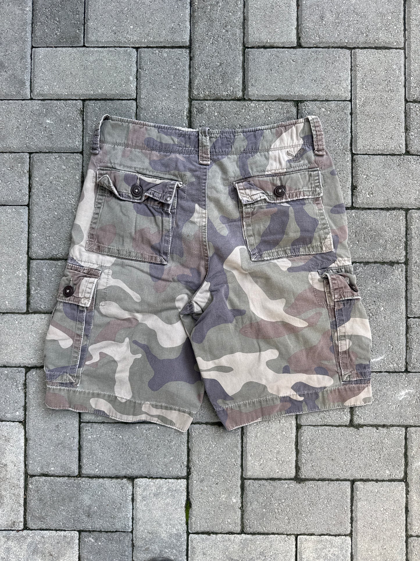 (30) American Eagle Cargo Shorts