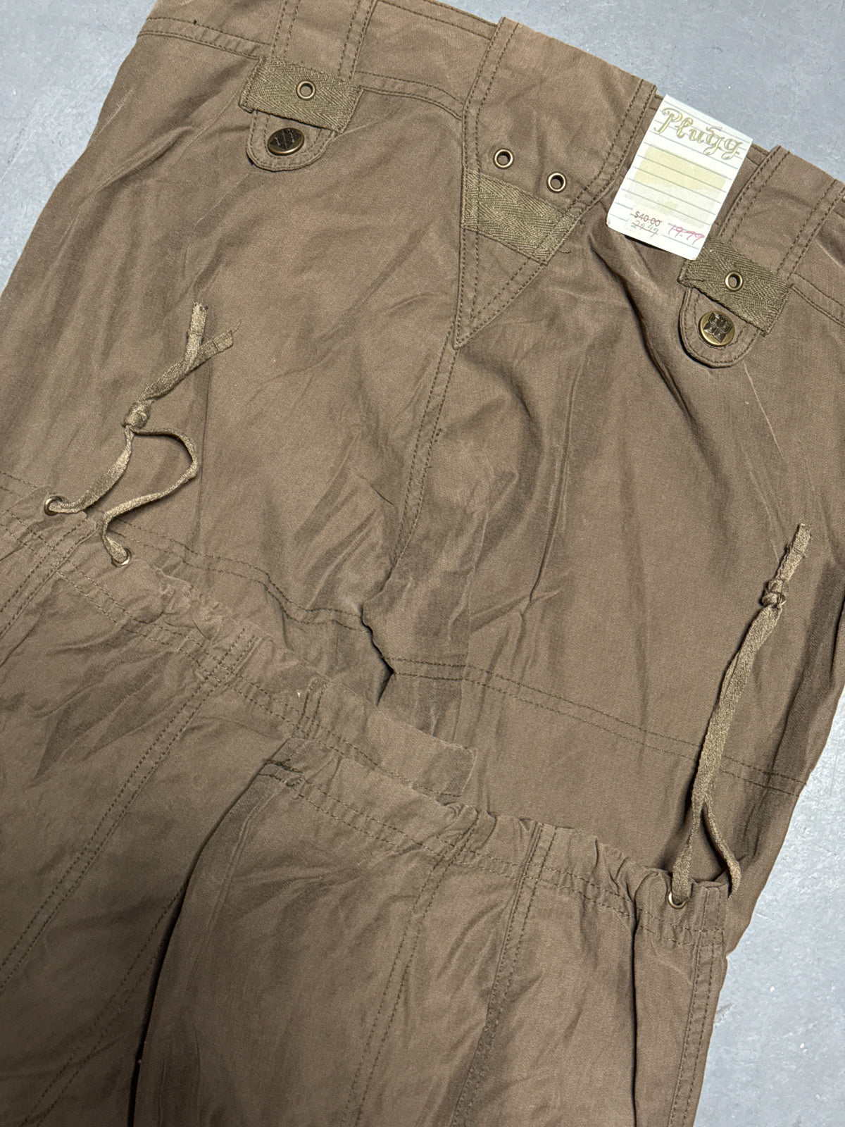 (30x33) Plugg Brand New Cargo Pants