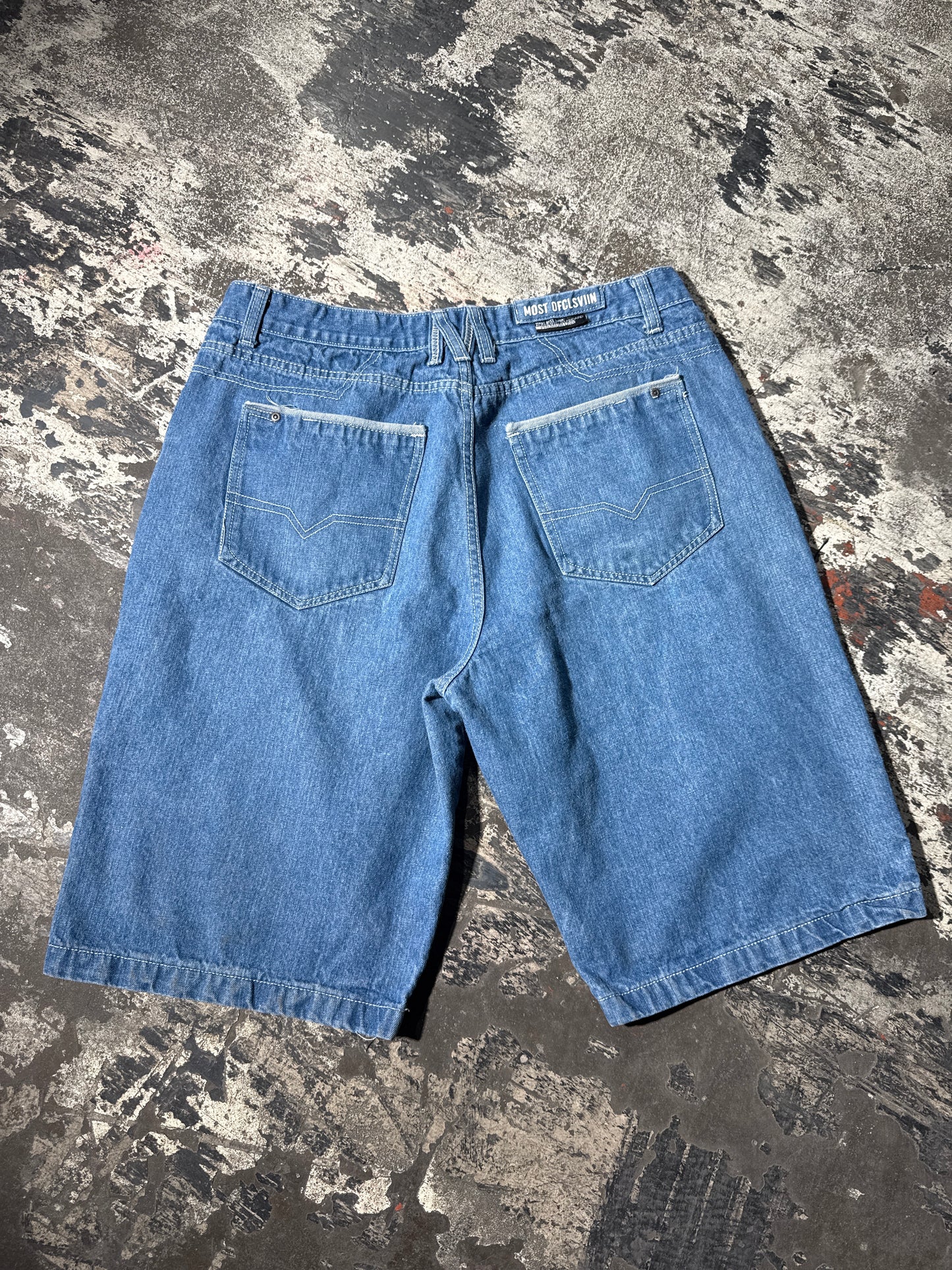 (38) Most OFCL SVIIN Wide Jorts