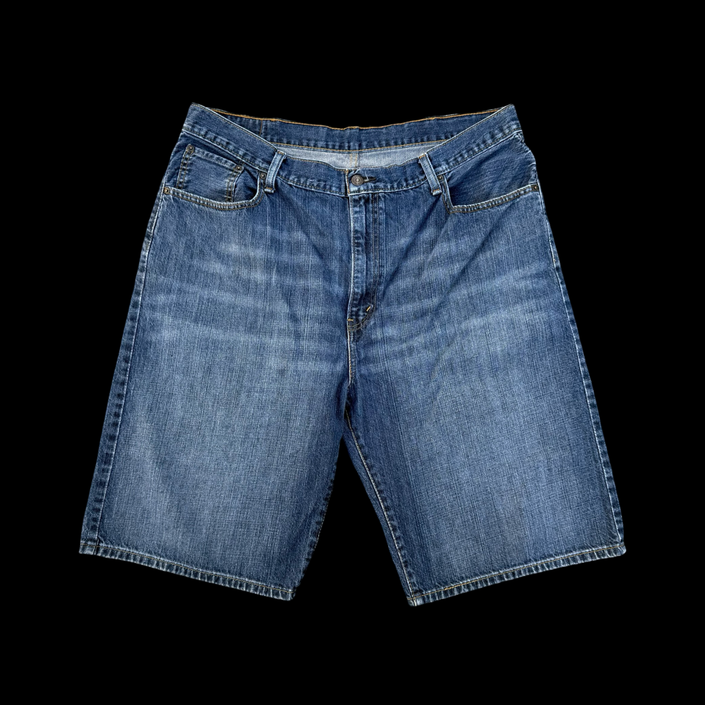 (40) 569s Levi’s Jorts