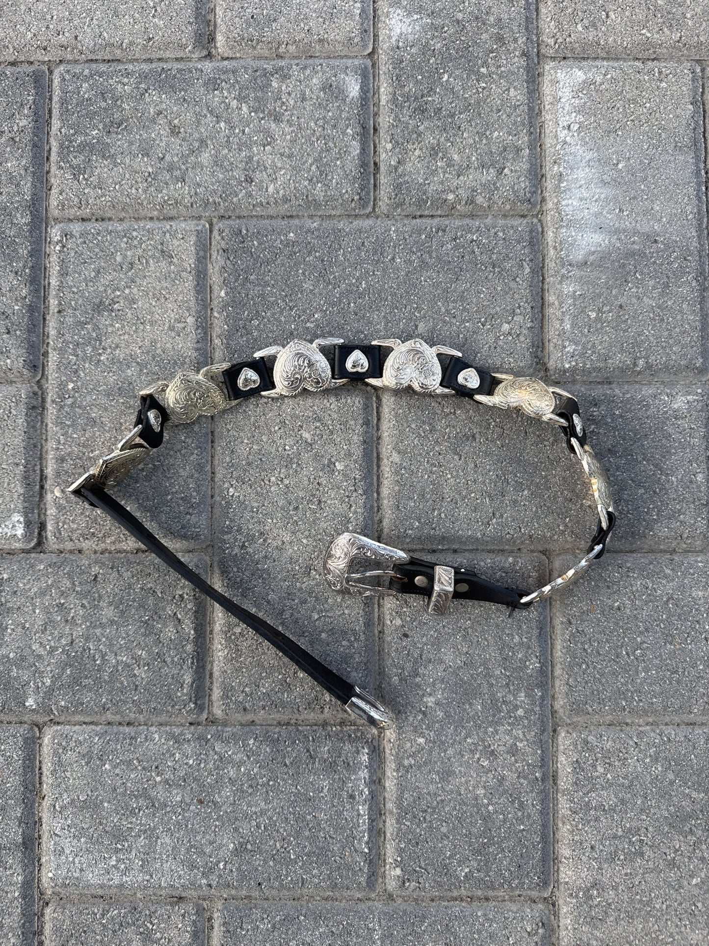 (26) 1998 Vintage Nadum Heart Belt
