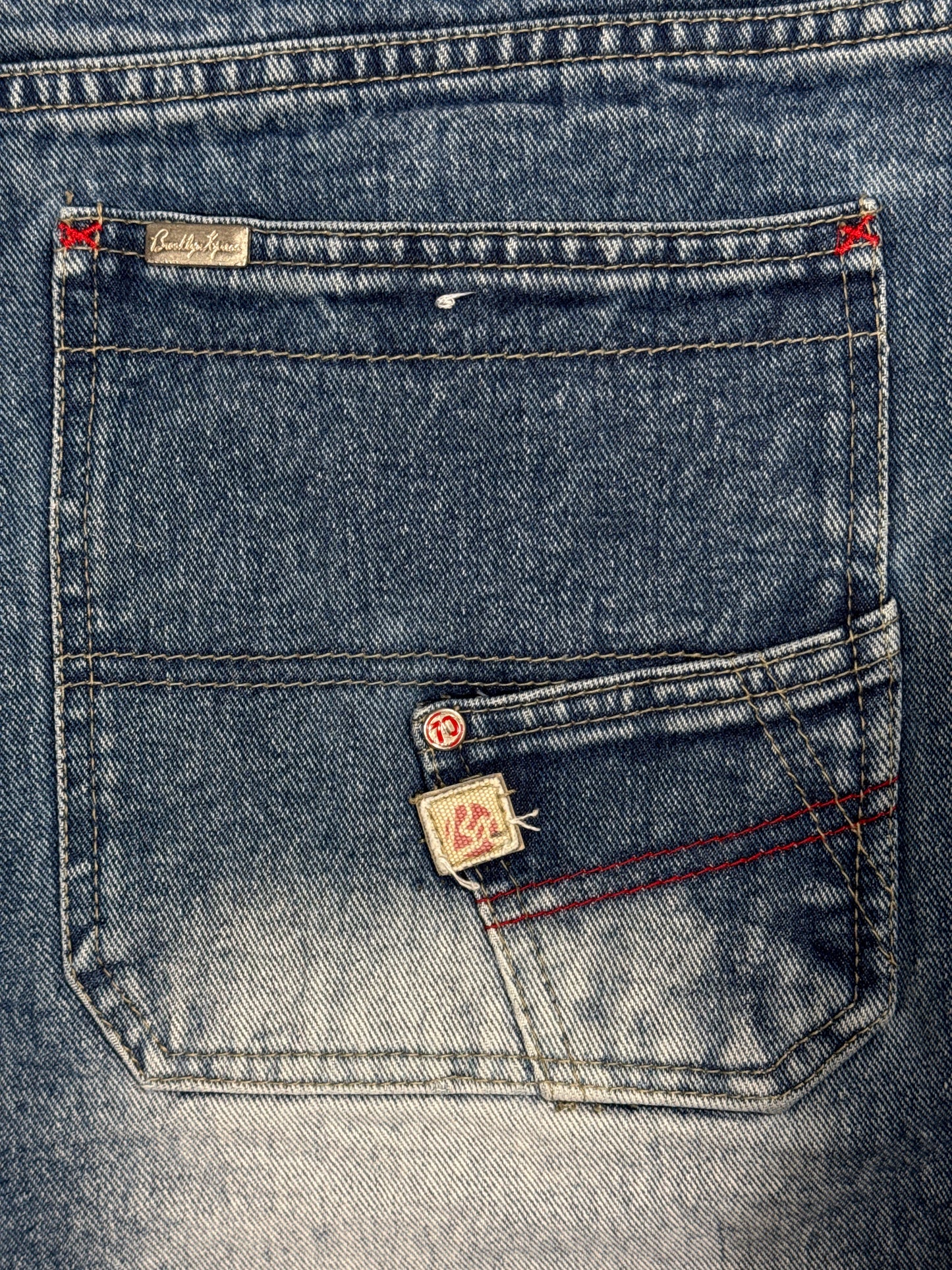 (36) Brooklyn Express Baggy Jorts