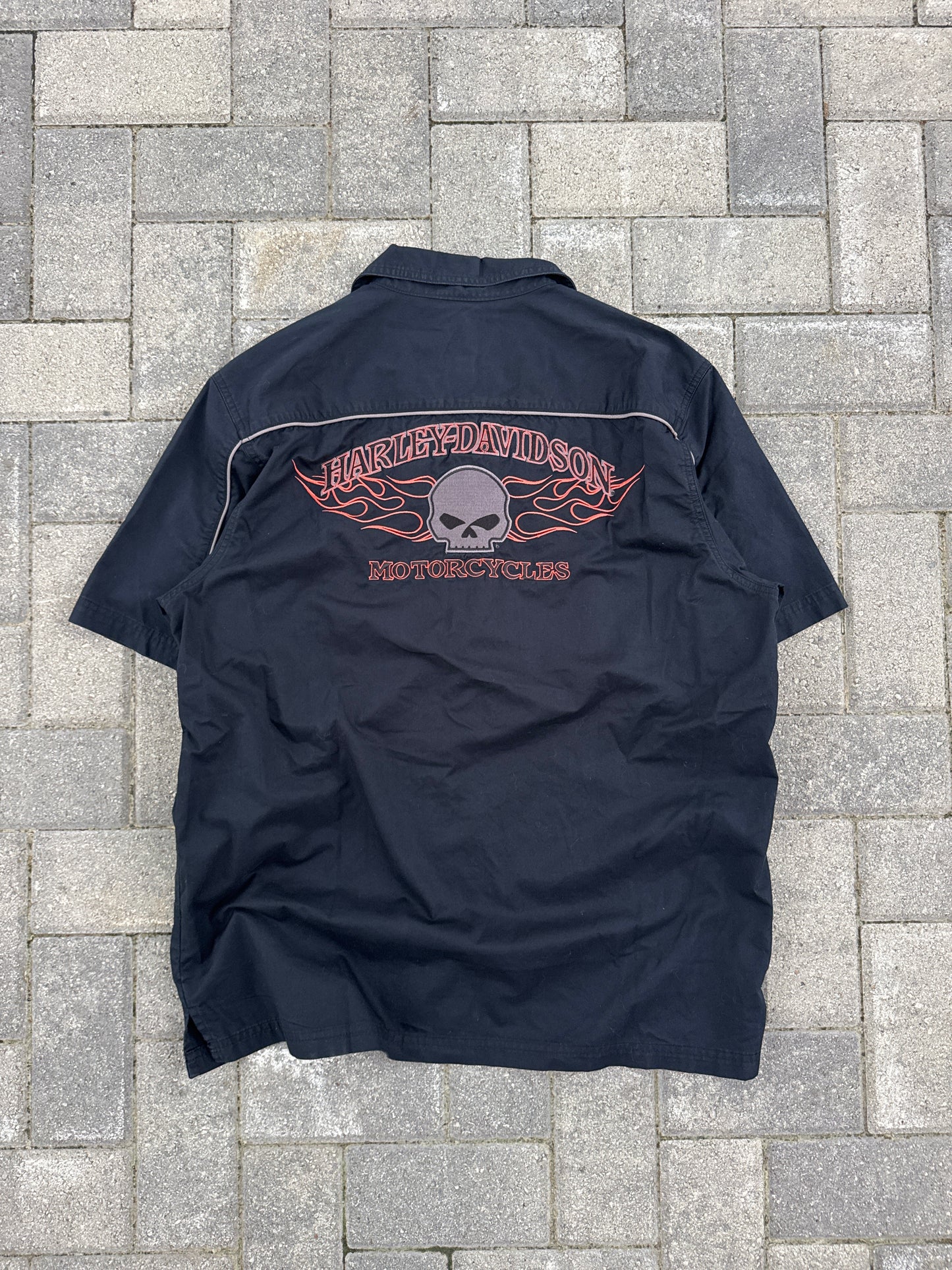 (L) Harley Davidson Flamed Skull Button-Up