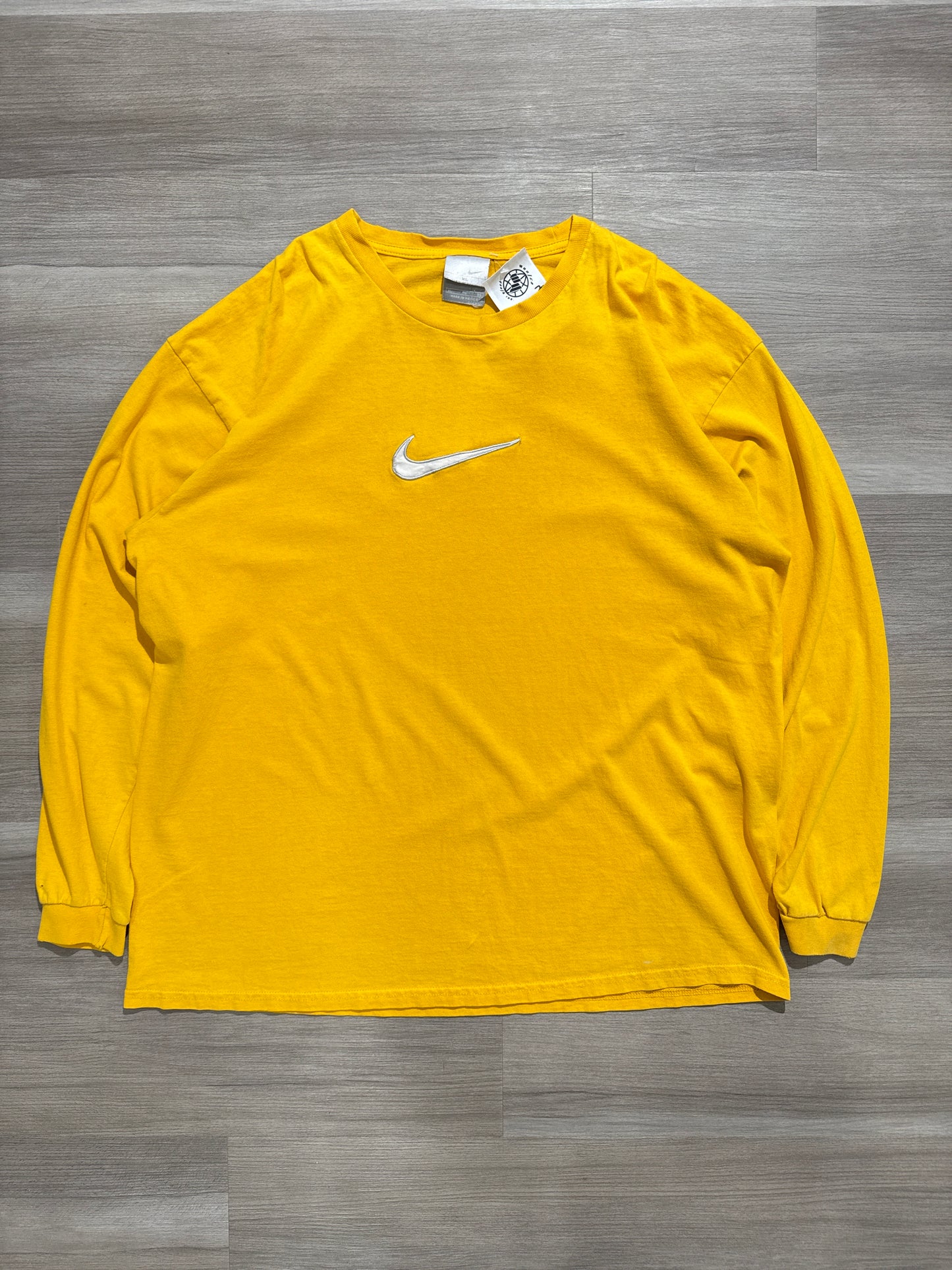 (XL) Yellow Y2K Nike Long Sleeve