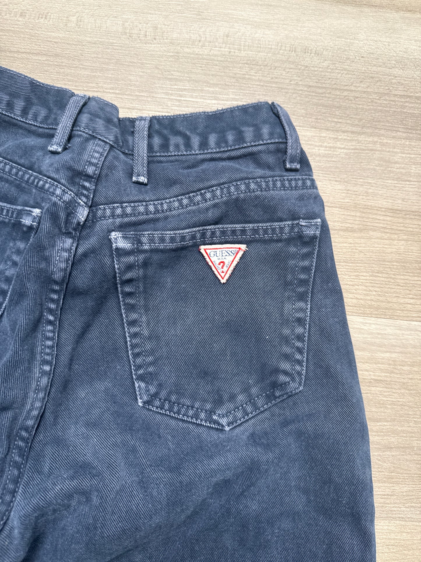 (28) Navy Women Vintage Guess Jeans