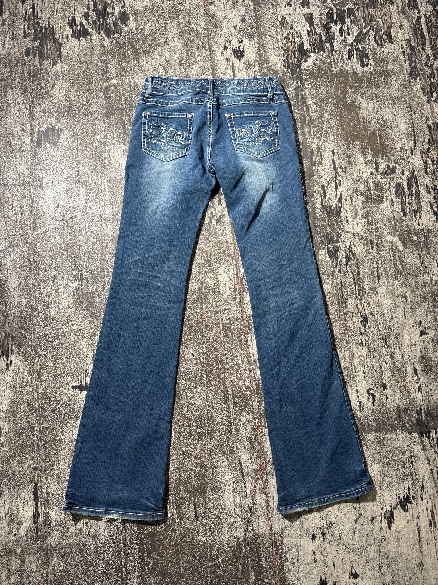 (7) Trinity Ranch Jeans