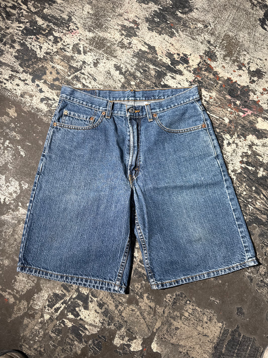 (32) Levi’s 550 Jorts