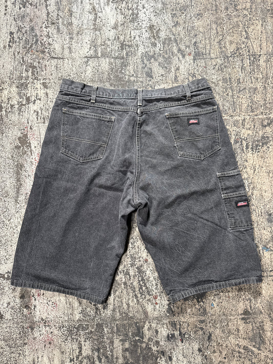(38) Dickies Skateboarding Jorts