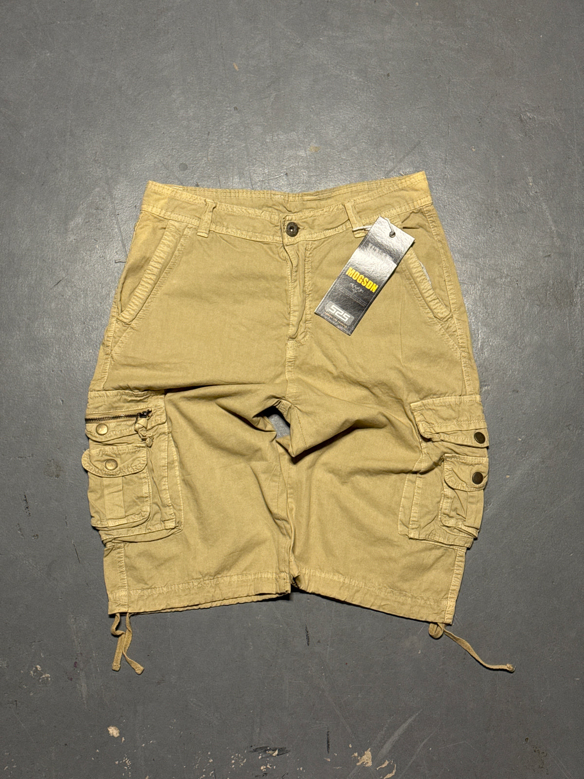 (32) Mogsdn Cargo Shorts