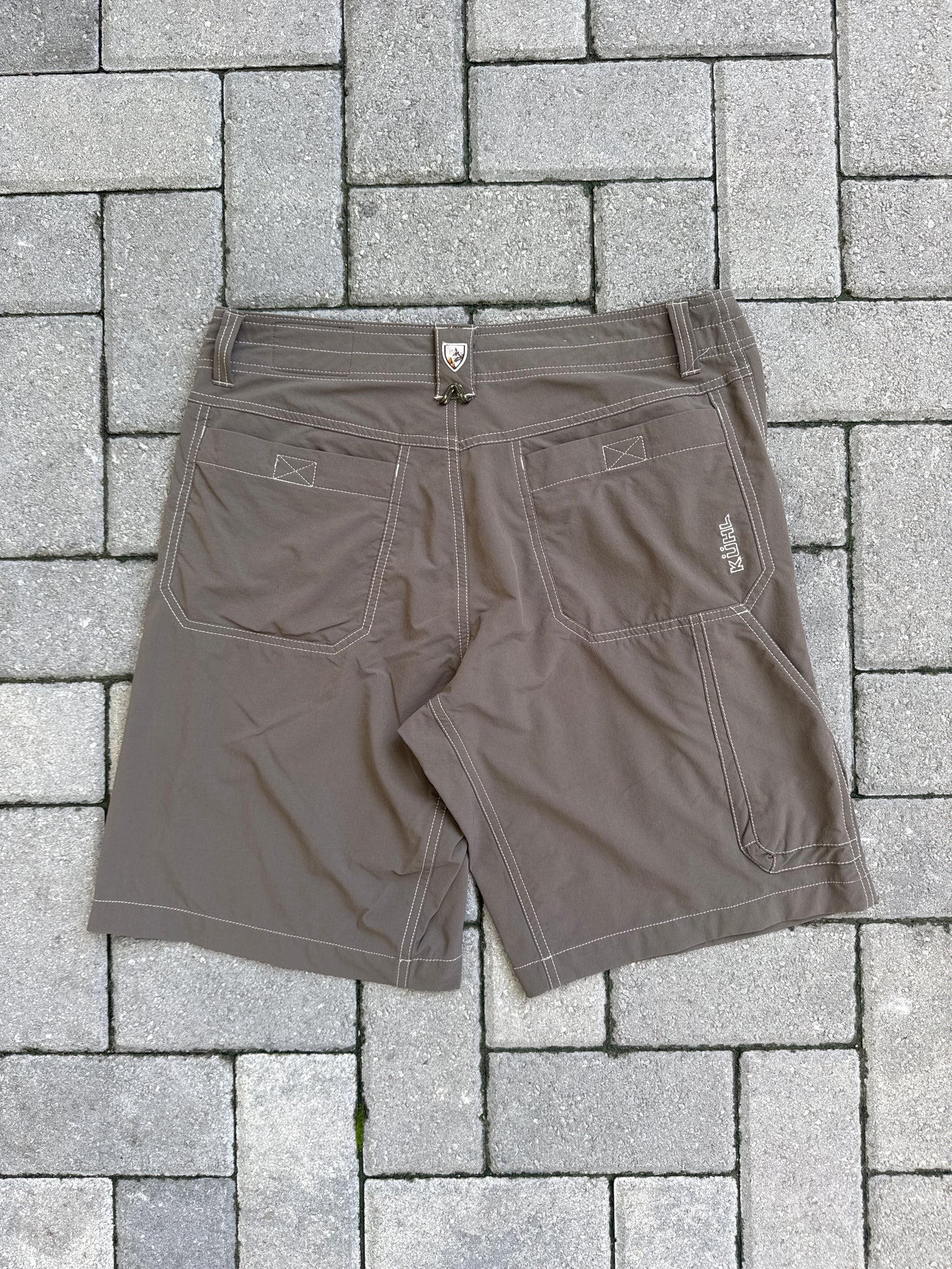 (33) Kühl Shorts