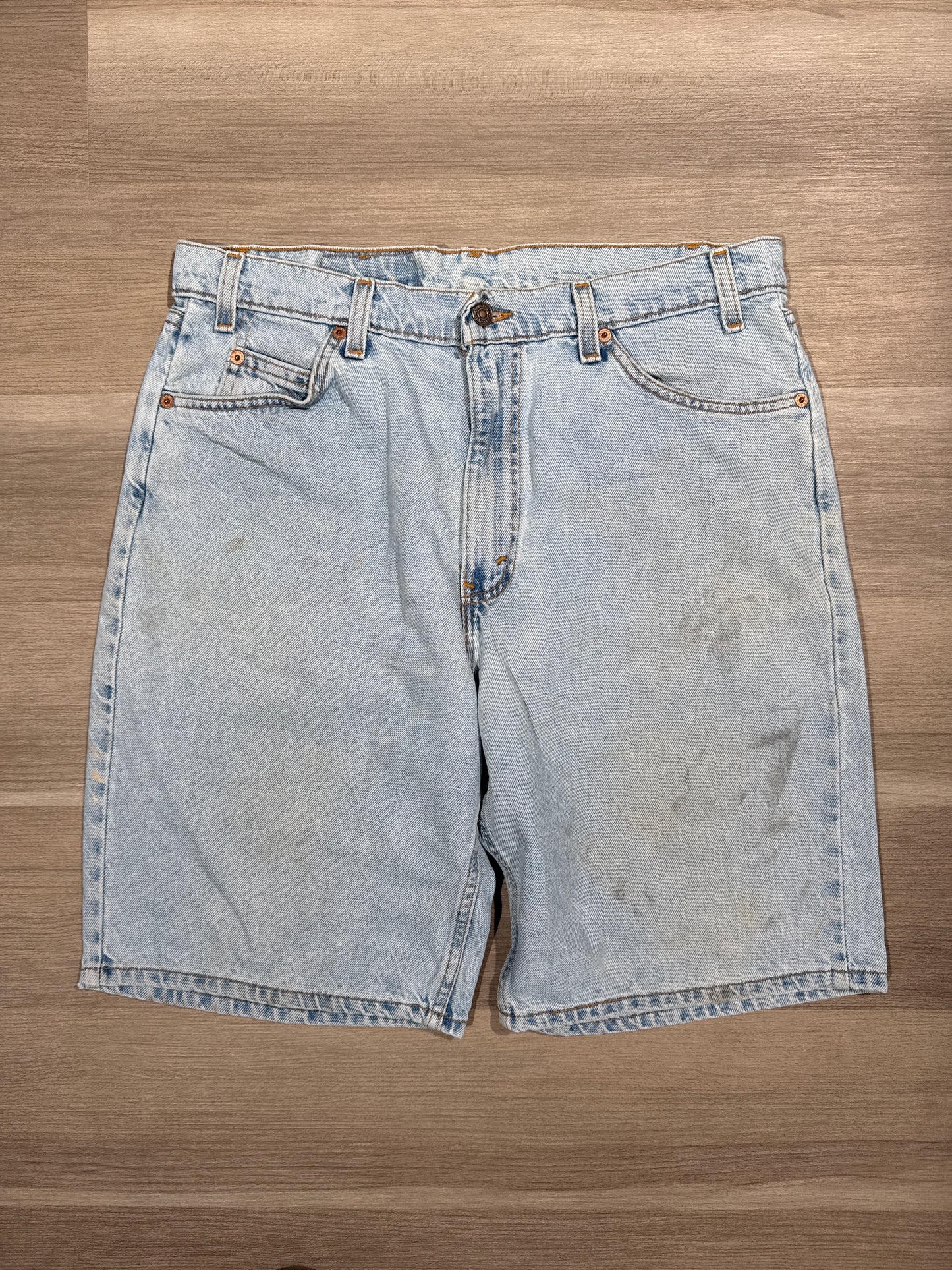 (36) 550 Levi’s Jorts