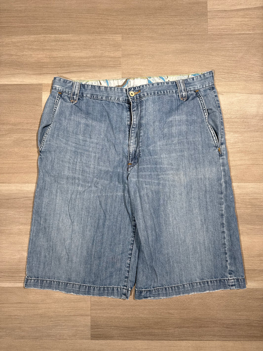 (36) Levi’s Silvertab Baggy Jorts