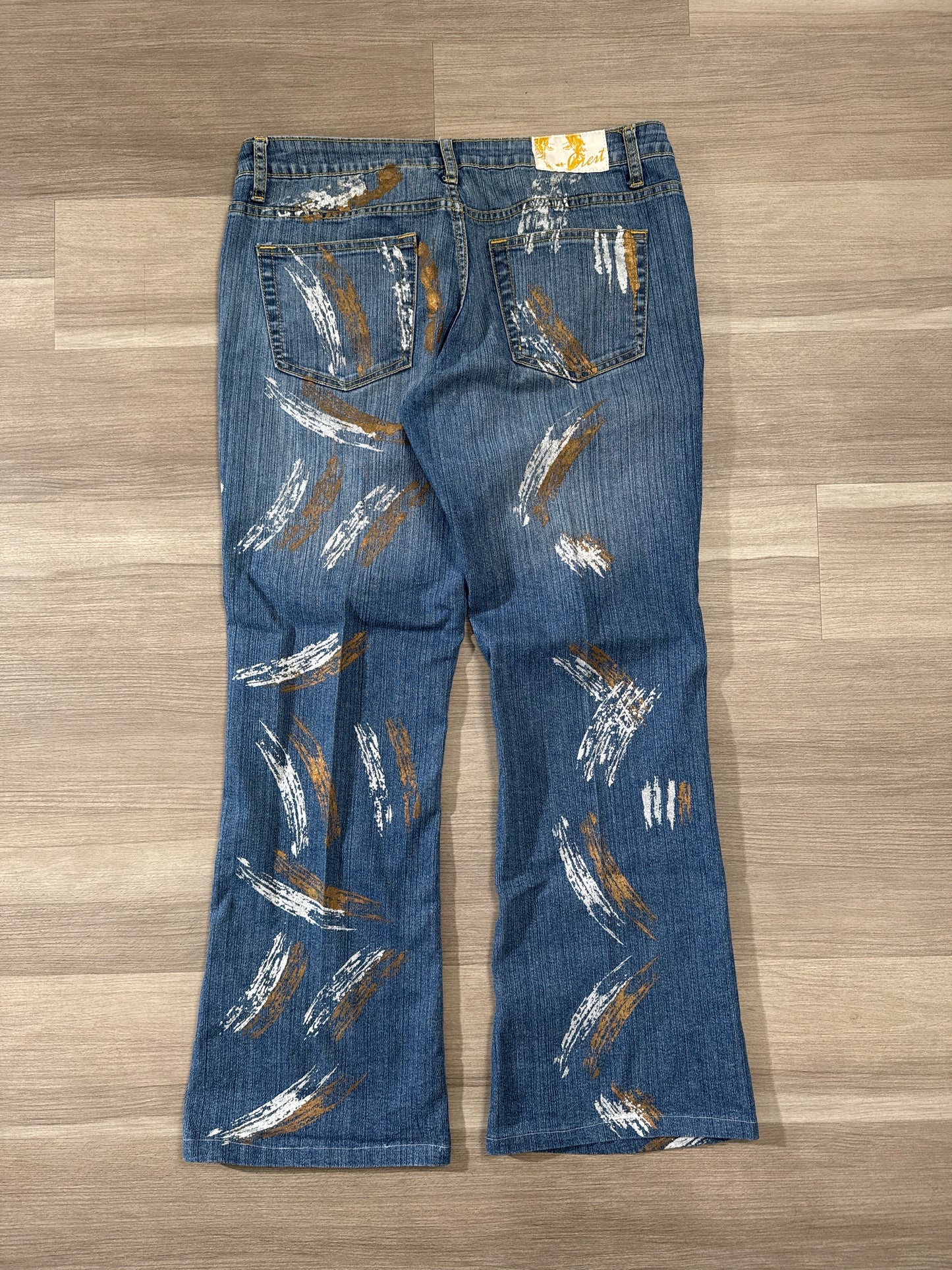 (M) Crest Jeans Painted Set