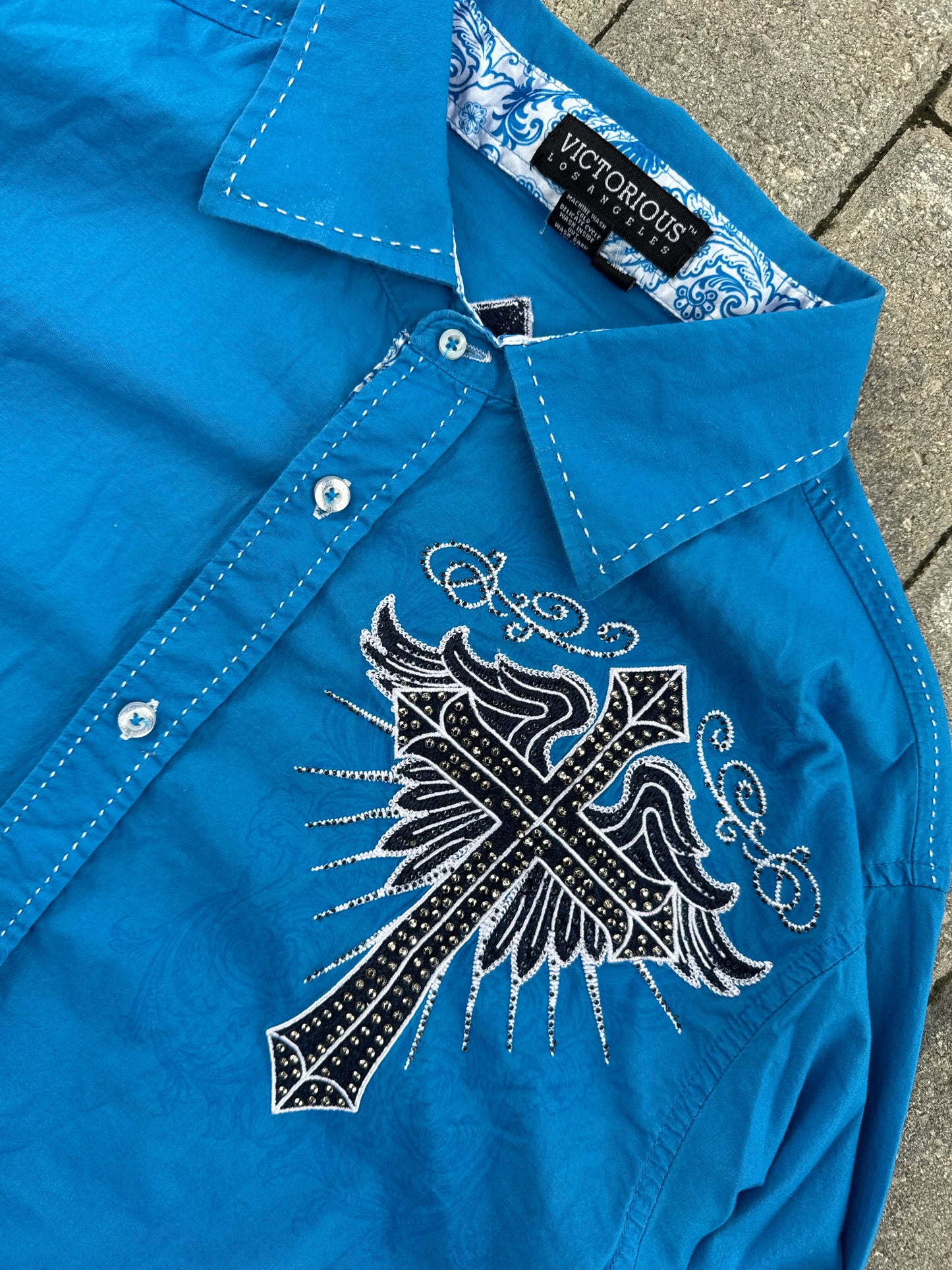 (XL) Victorious Gemmed Button-Up Shirt