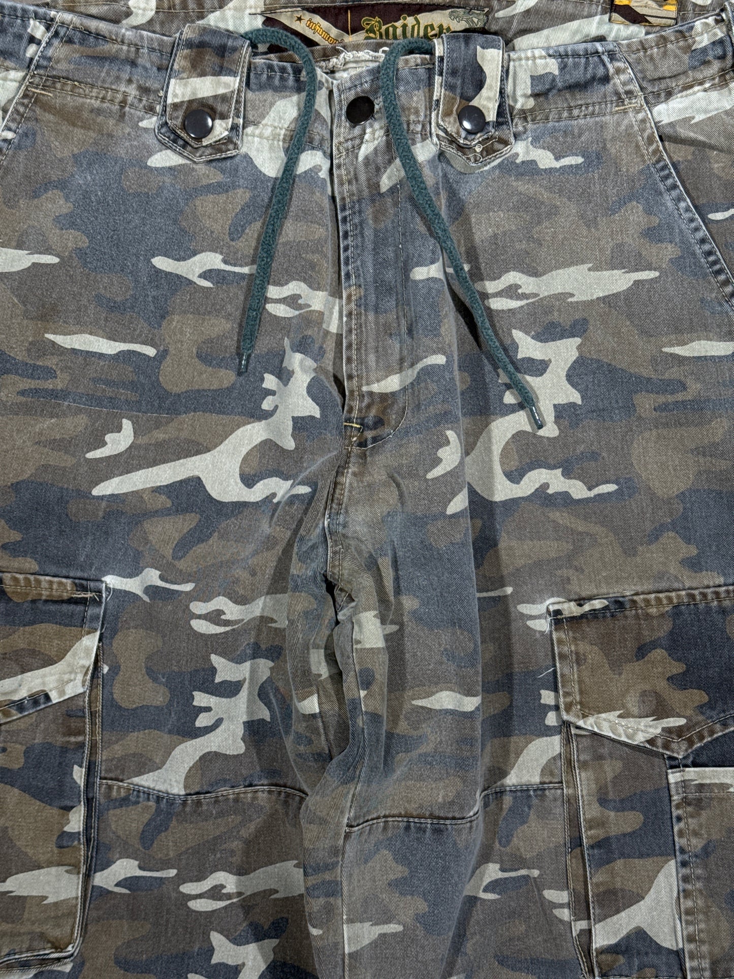 (38x32) Raider Camo Y2K Baggy Cargos