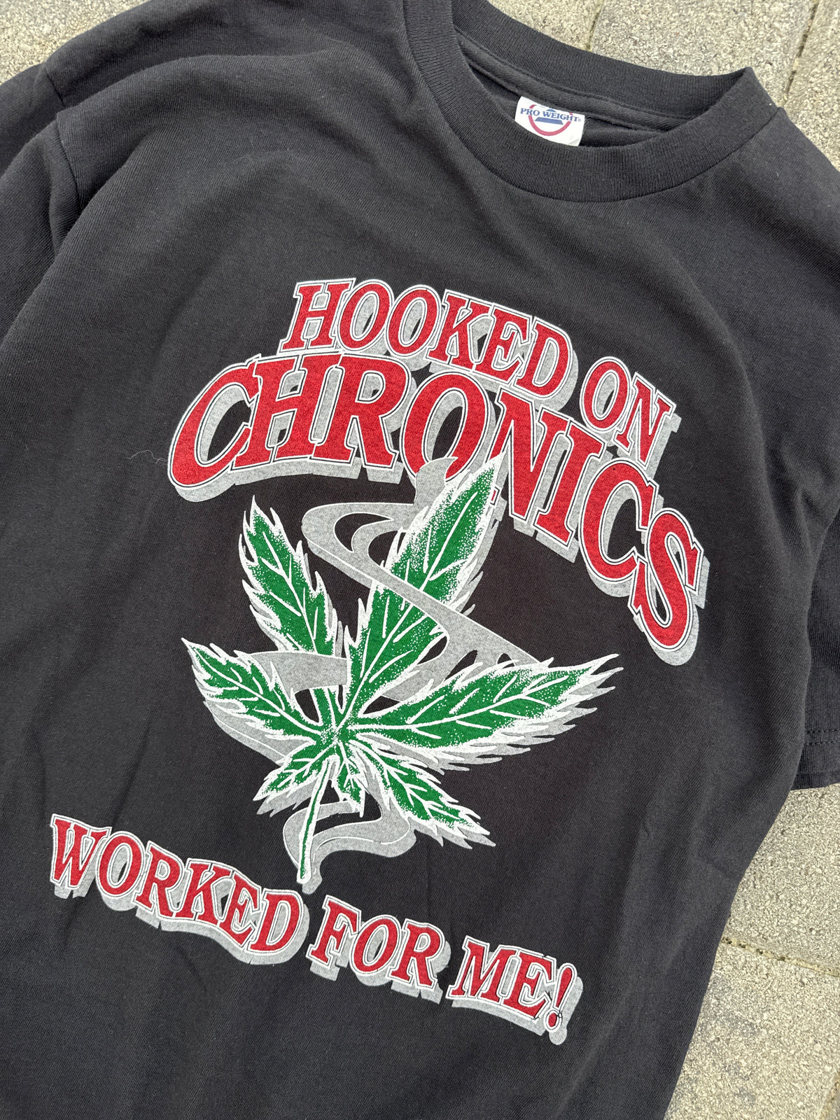 (L) Hooked on Chronics 00s Tee