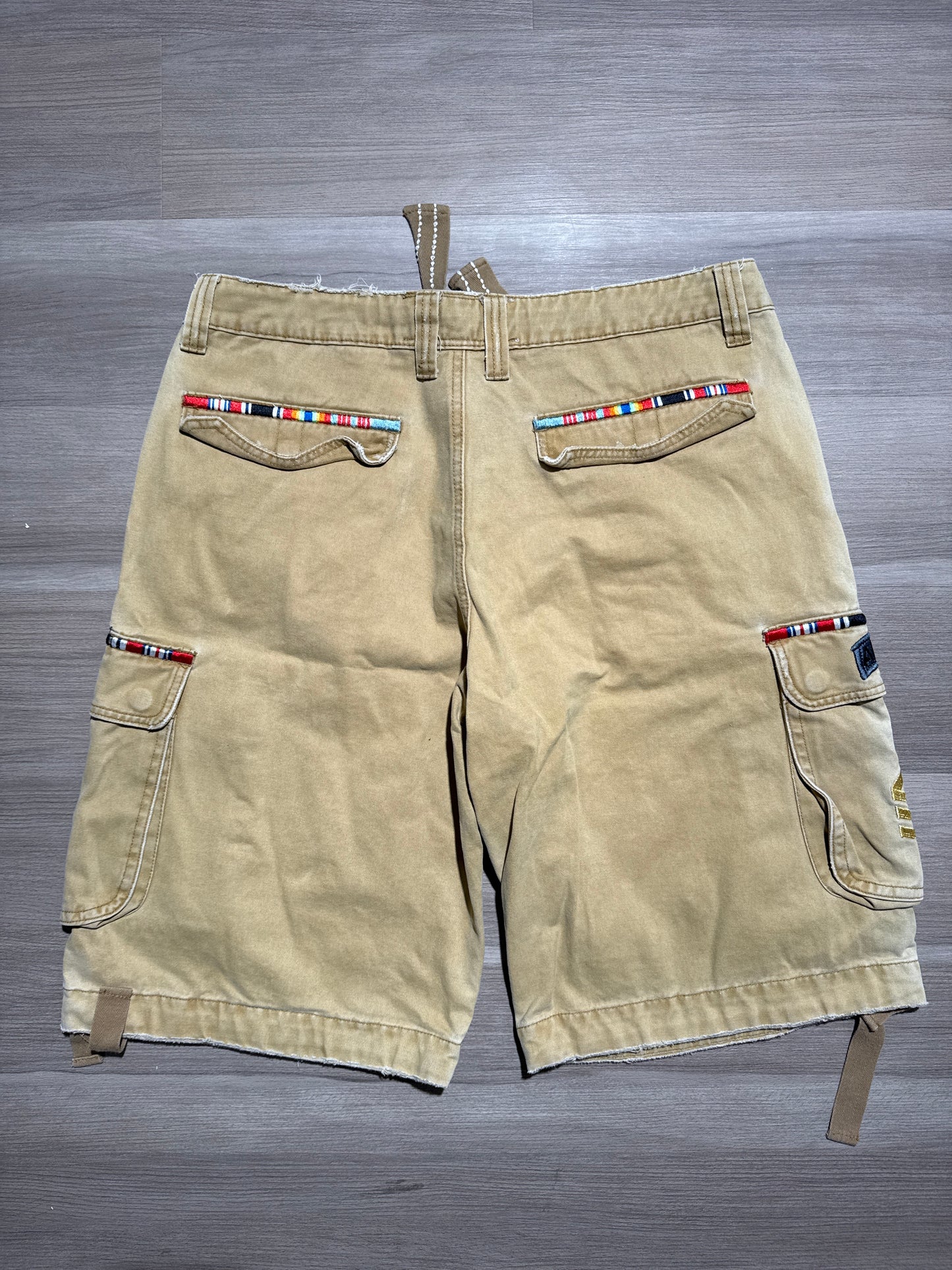 (34) Hama Y2K Army Patches Baggy Cargo Shorts