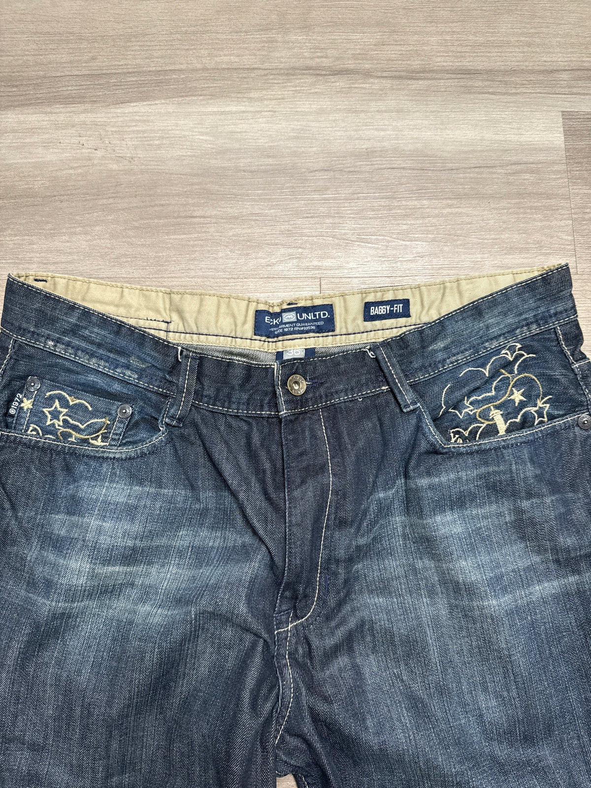 (36x34) Ecko Unltd Baggie Fit Embroidered Denims
