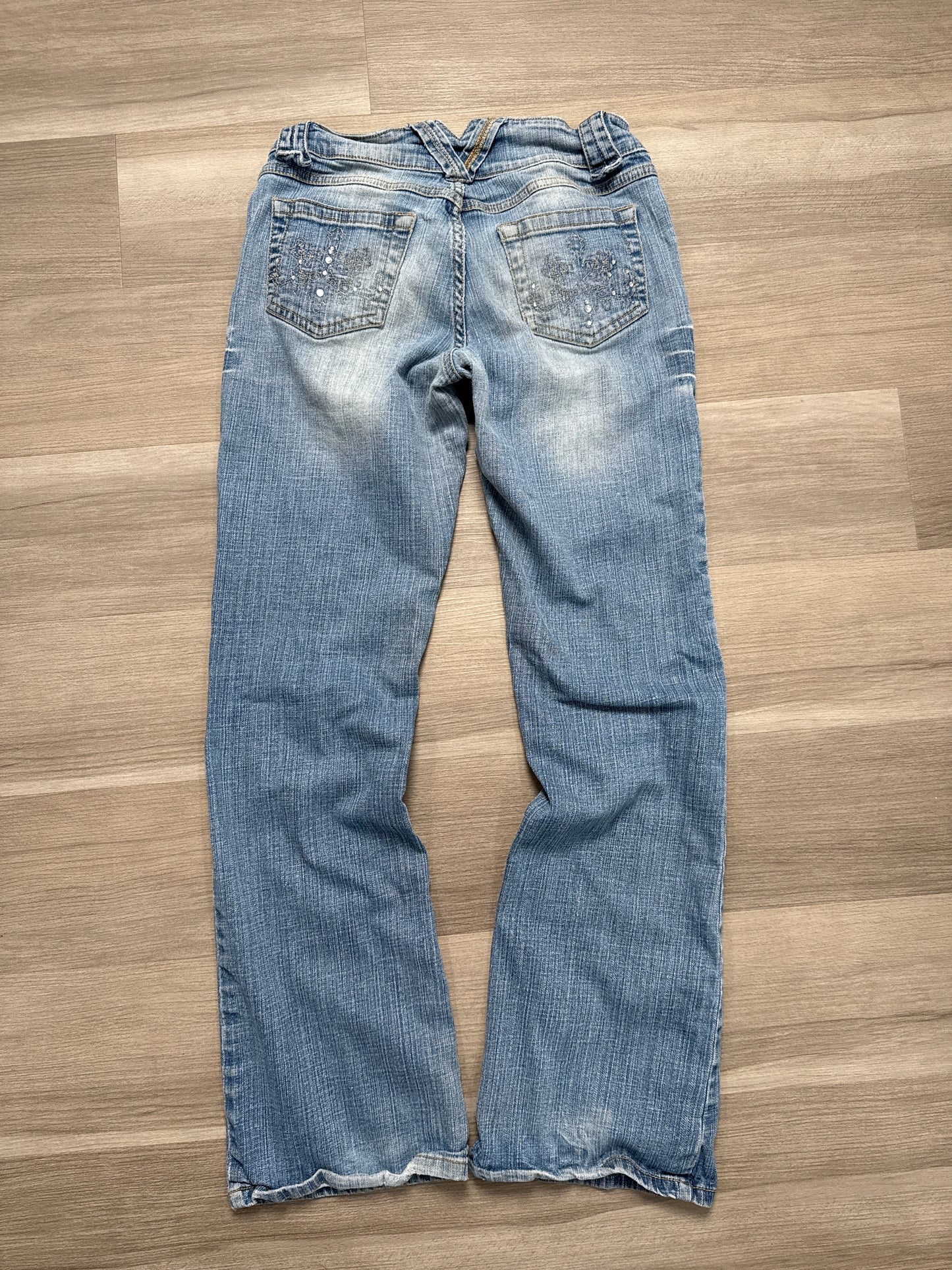 (9) Women Southpole Jeans