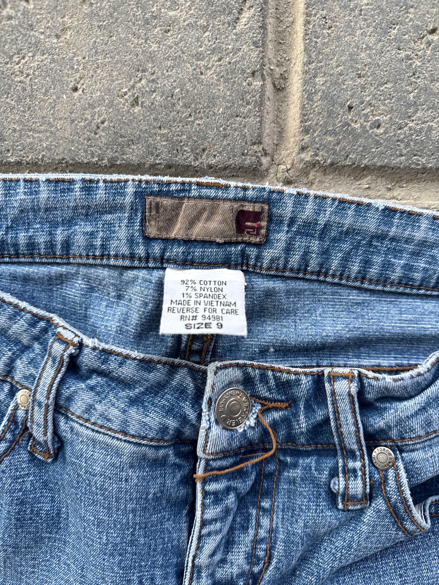 (27x29) Vintage Forever 21 Women Denim Flared Pants