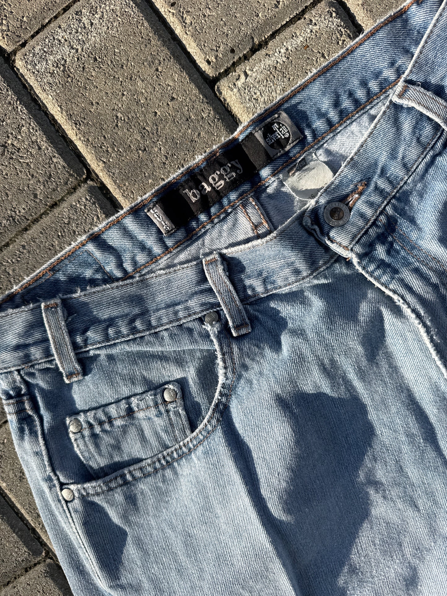 (36x32) Vintage Levi’s Silver Tab Baggy Denim Pants