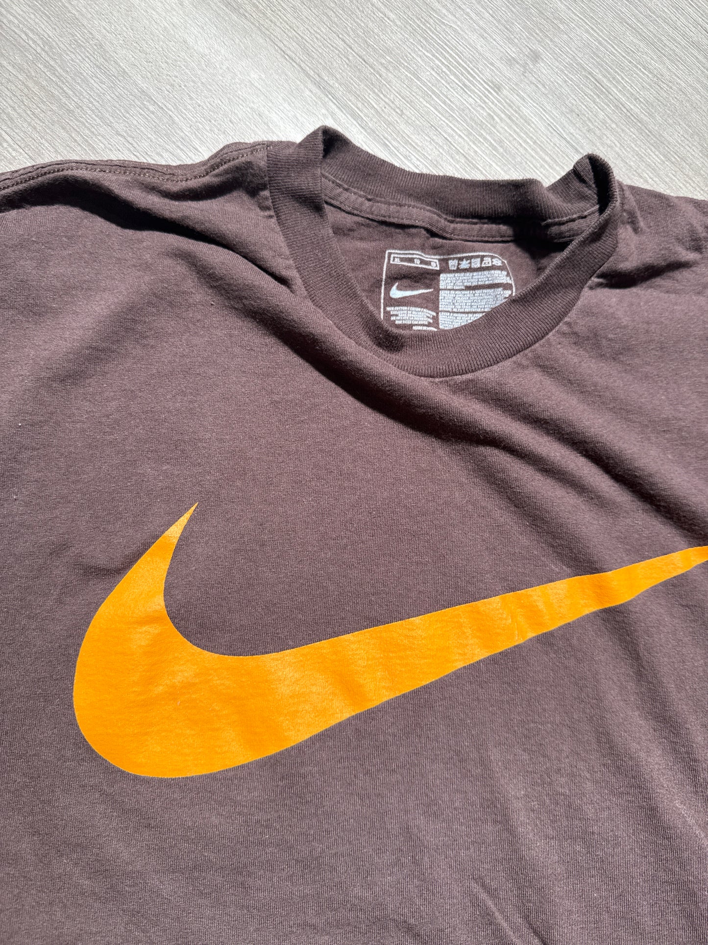(XL) Brown Nike T-shirt