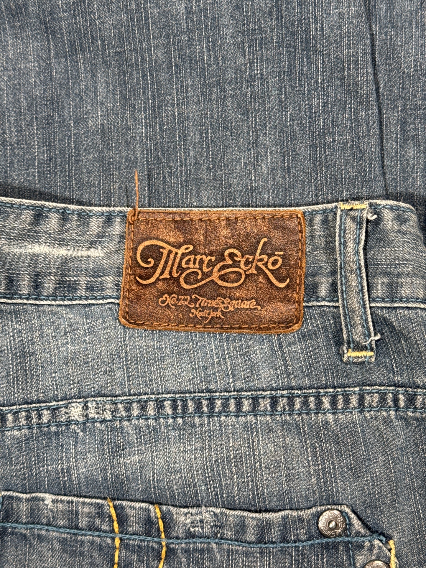 (38x32) Marc Eckō Slim Cut Denim