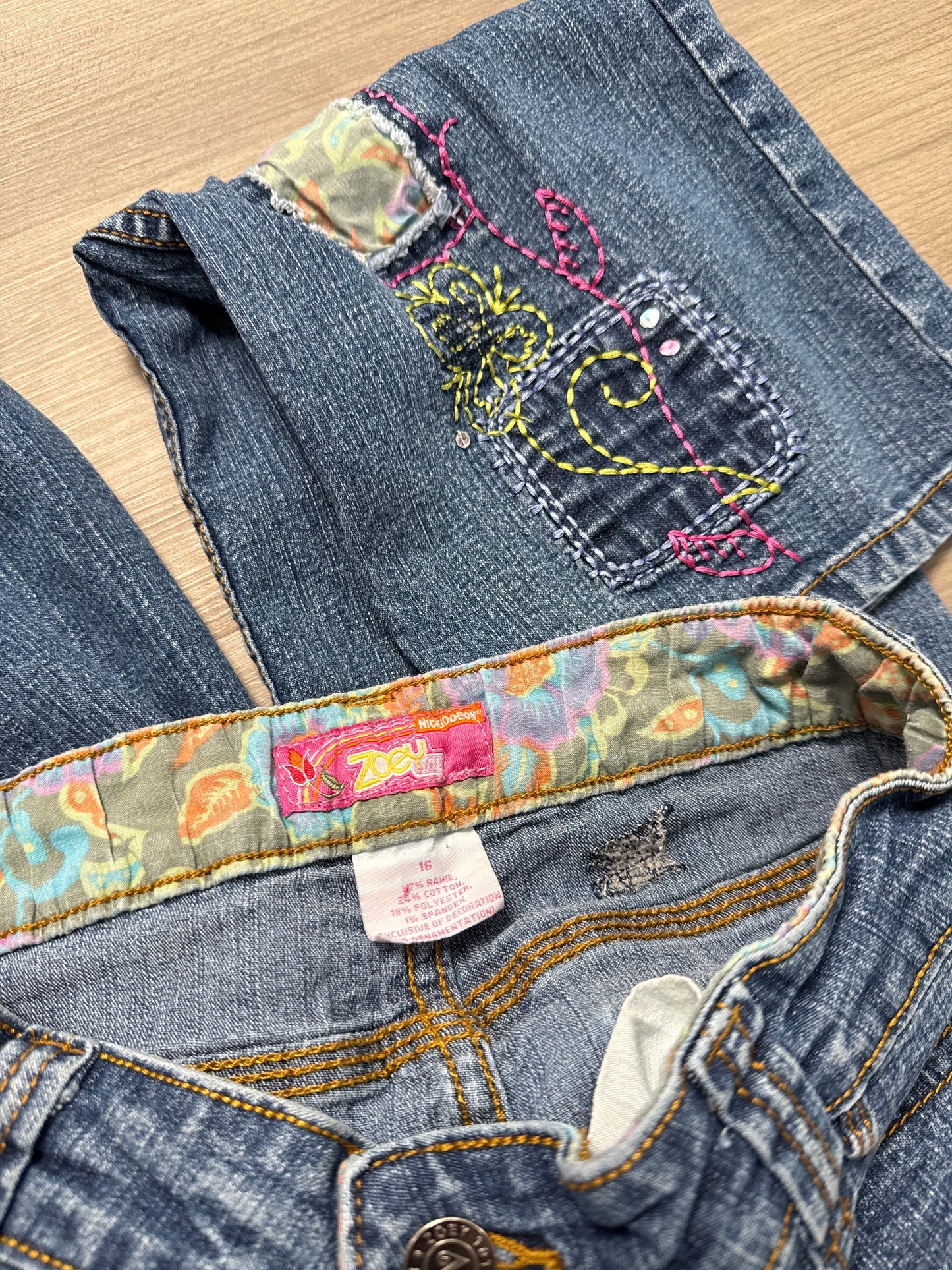 (16) Women Zoe 101 Denim Embroidered Pants