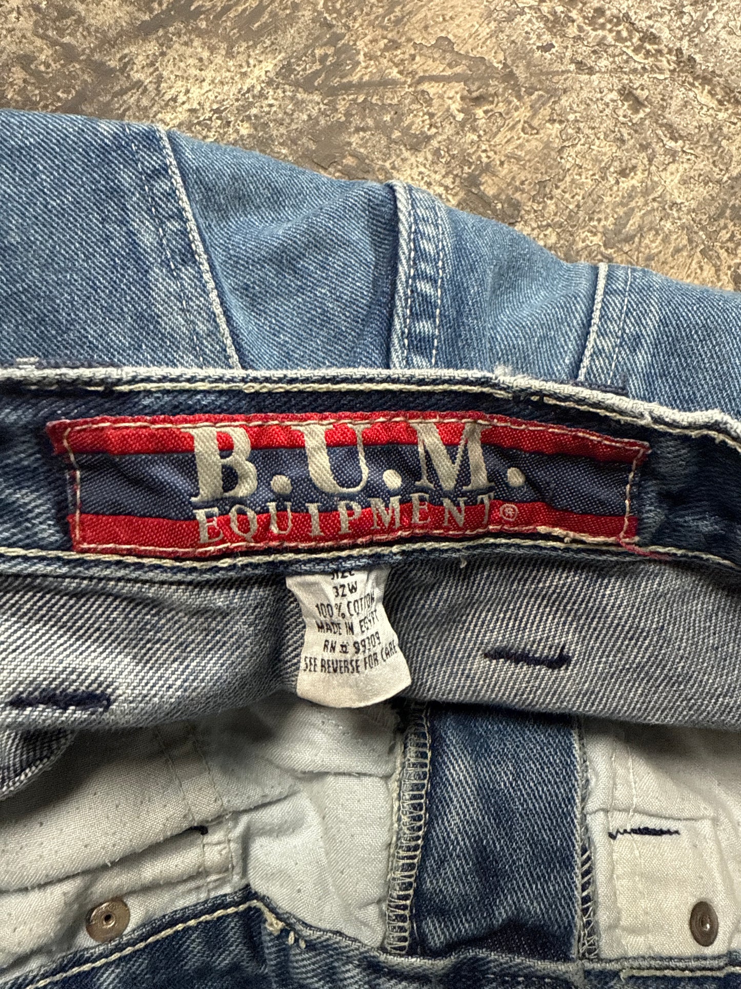 (32) Vintage B.U.M Jorts